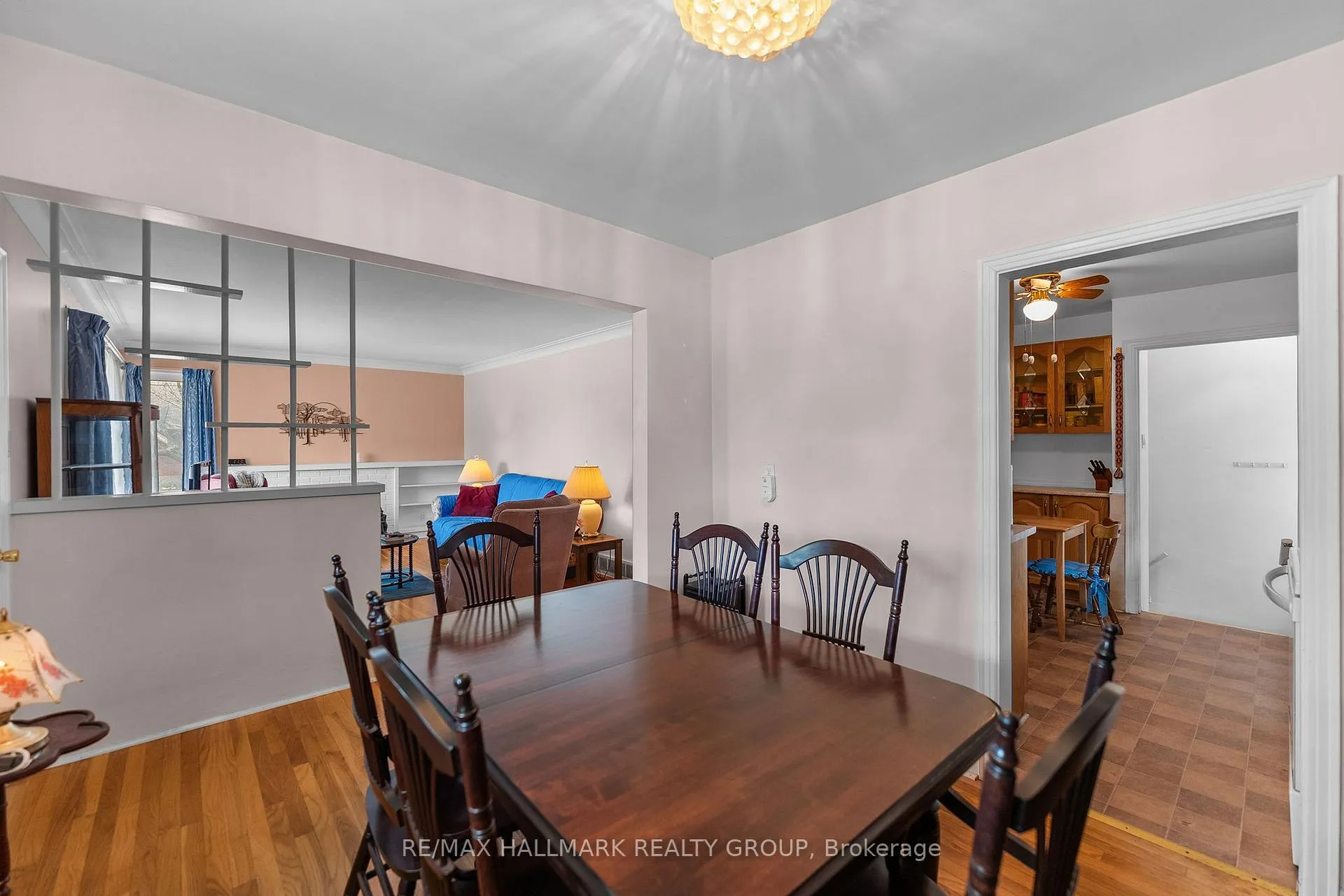 Photo 25 of 2075 Neepawa Avenue, Ottawa, Carlingwood — HOMEH
