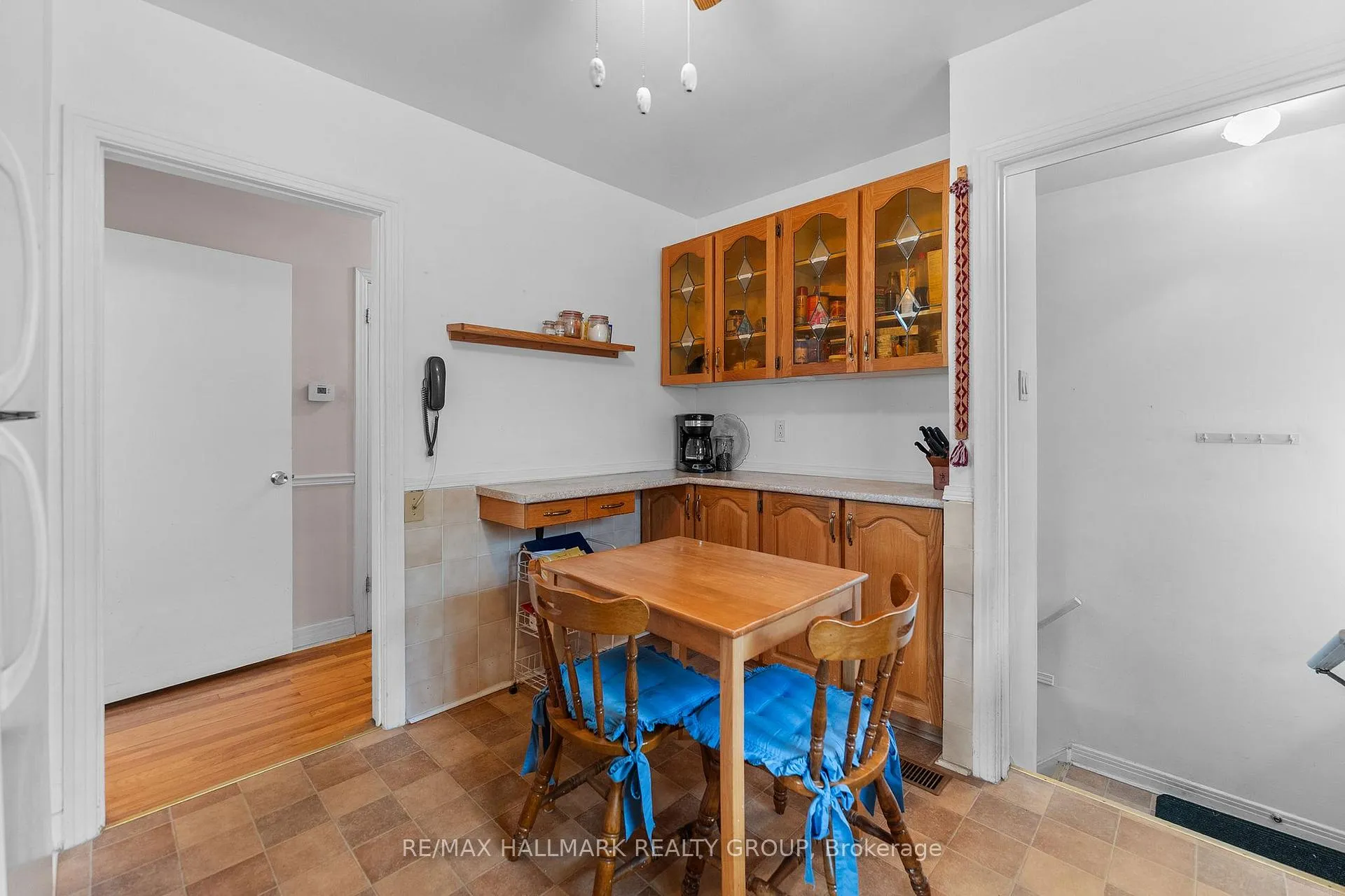 Photo 27 of 2075 Neepawa Avenue, Ottawa, Carlingwood — HOMEH