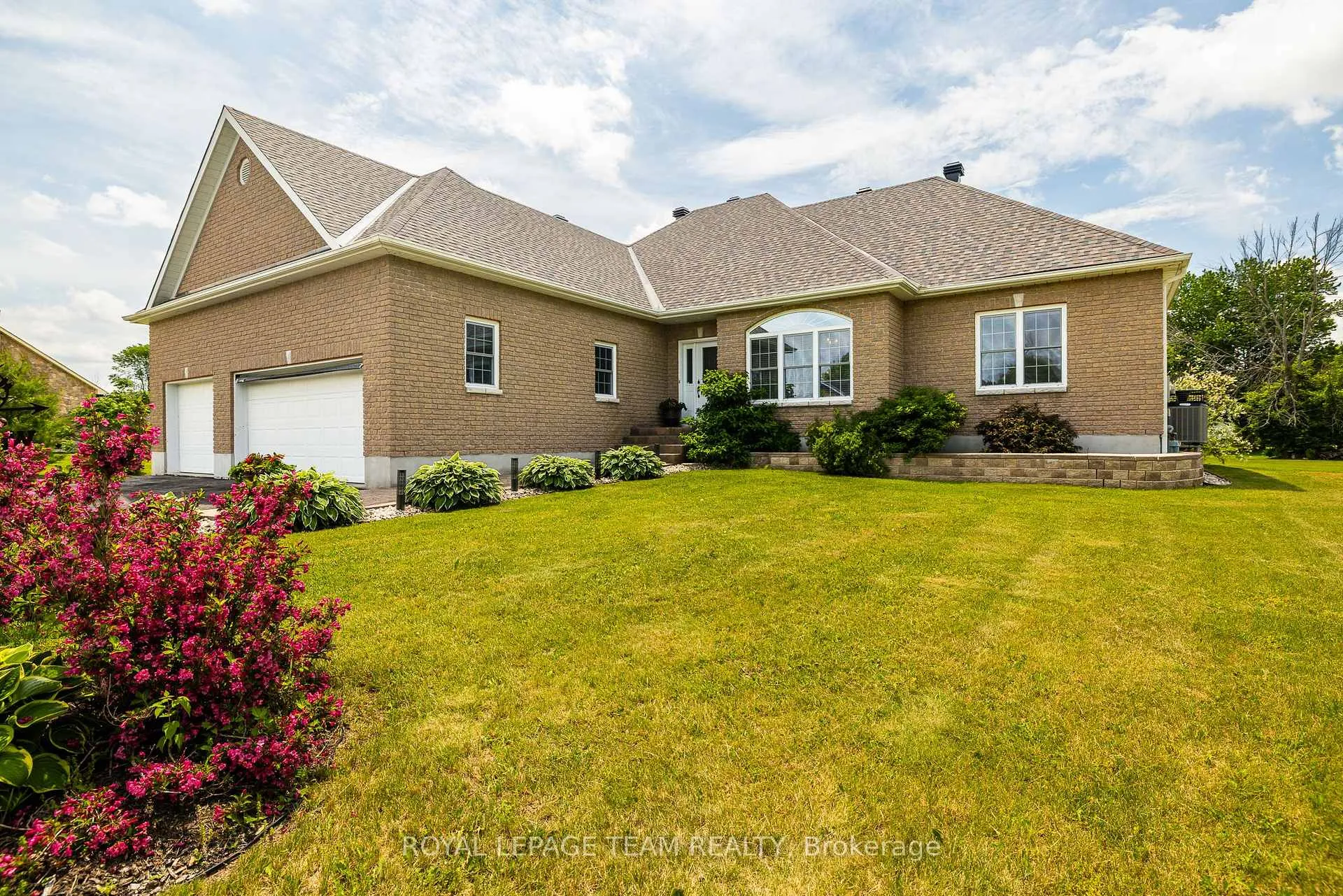 Photo 5 of 67 Regiment Road, North Grenville, North Grenville Twp (Kemptville South) — HOMEH