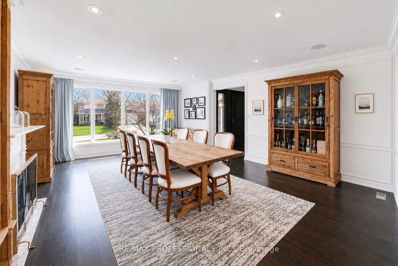 Photo 12 of 52 Courtsfield Crescent, Etobicoke, Edenbridge-Humber Valley — HOMEH