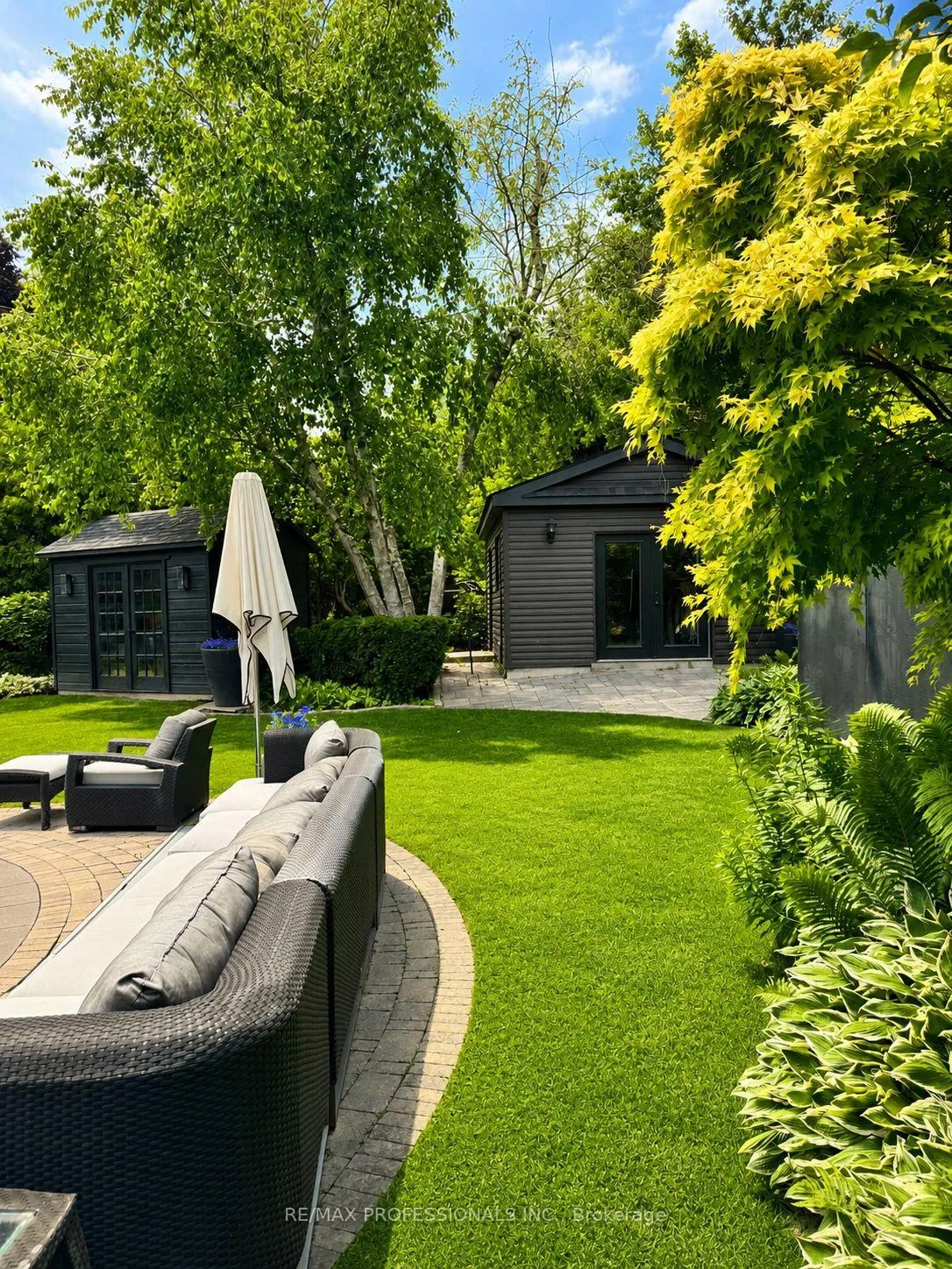 Photo 63 of 52 Courtsfield Crescent, Etobicoke, Edenbridge-Humber Valley — HOMEH