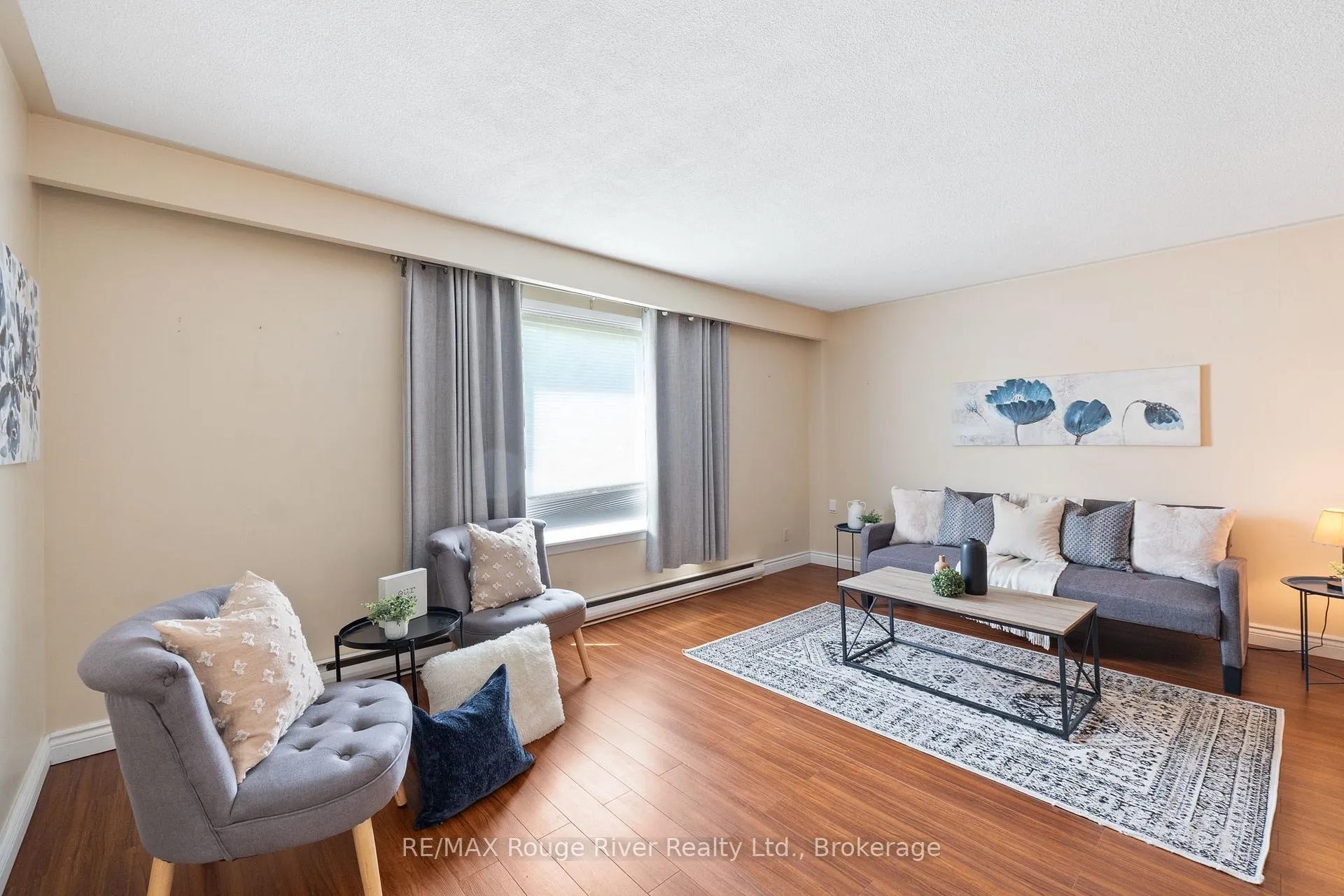 Photo 8 of 42 Meredith Crescent, Cobourg — HOMEH