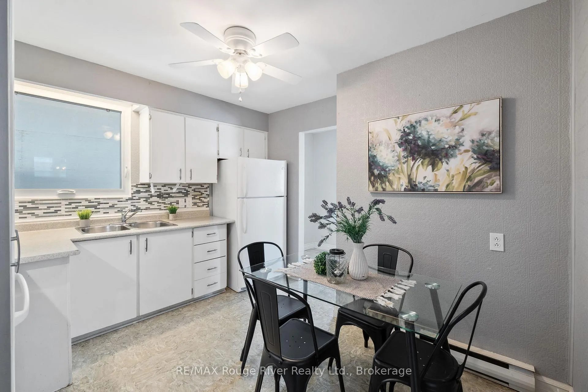 Photo 16 of 42 Meredith Crescent, Cobourg — HOMEH