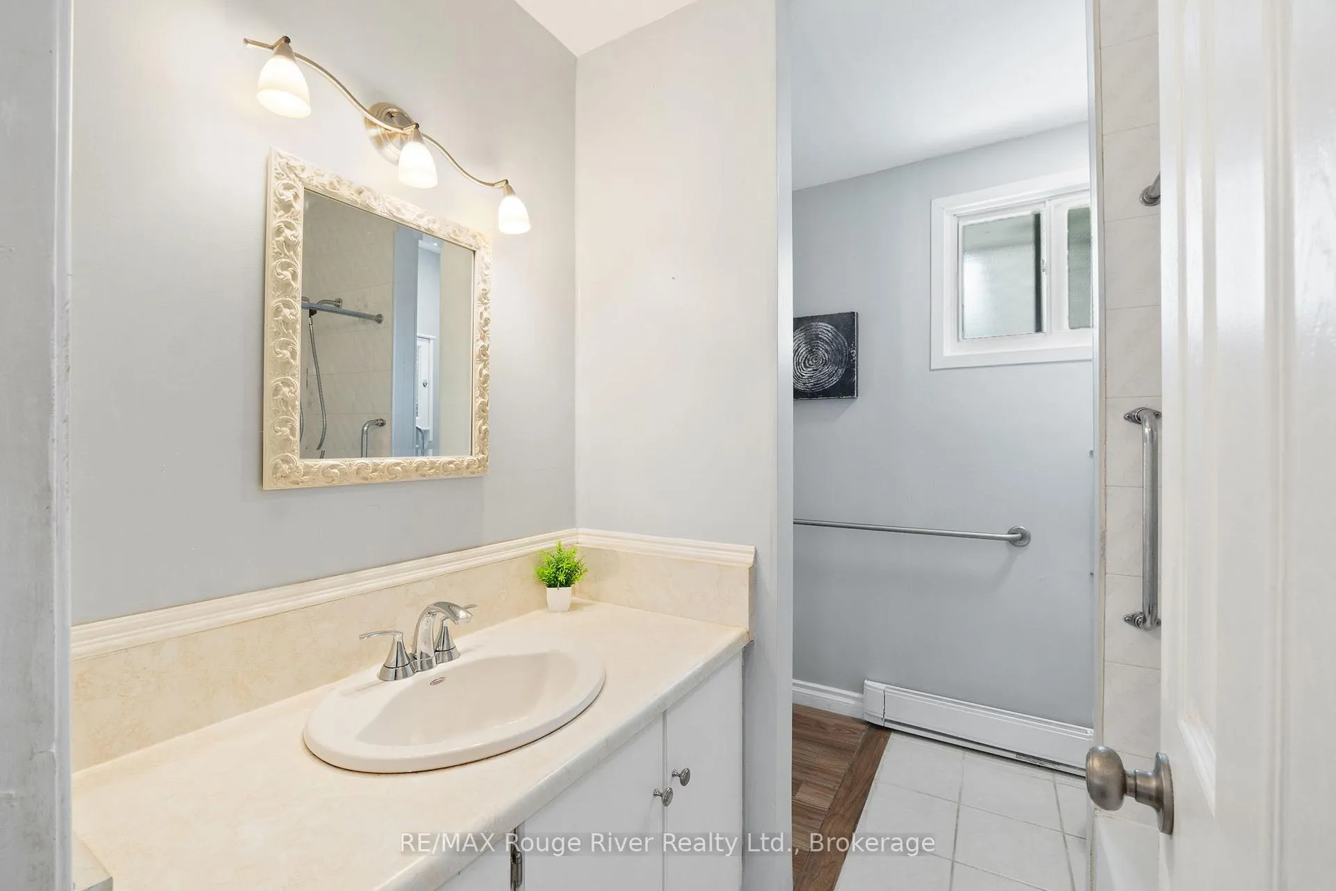 Photo 25 of 42 Meredith Crescent, Cobourg — HOMEH