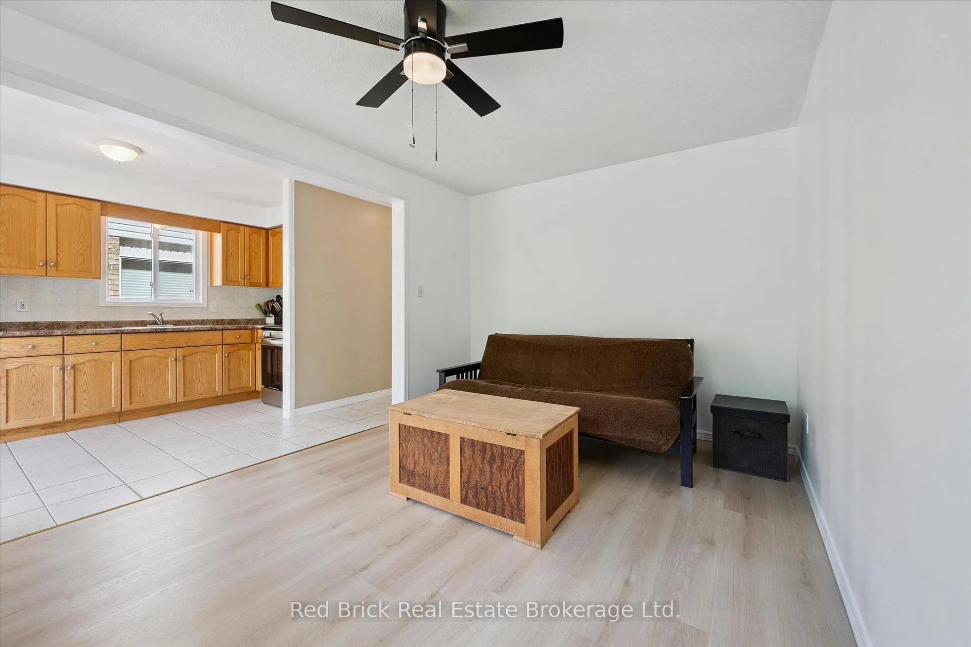 Photo 9 of 30 Chillico Drive, Guelph, Willow West/Sugarbush/West Acres — HOMEH