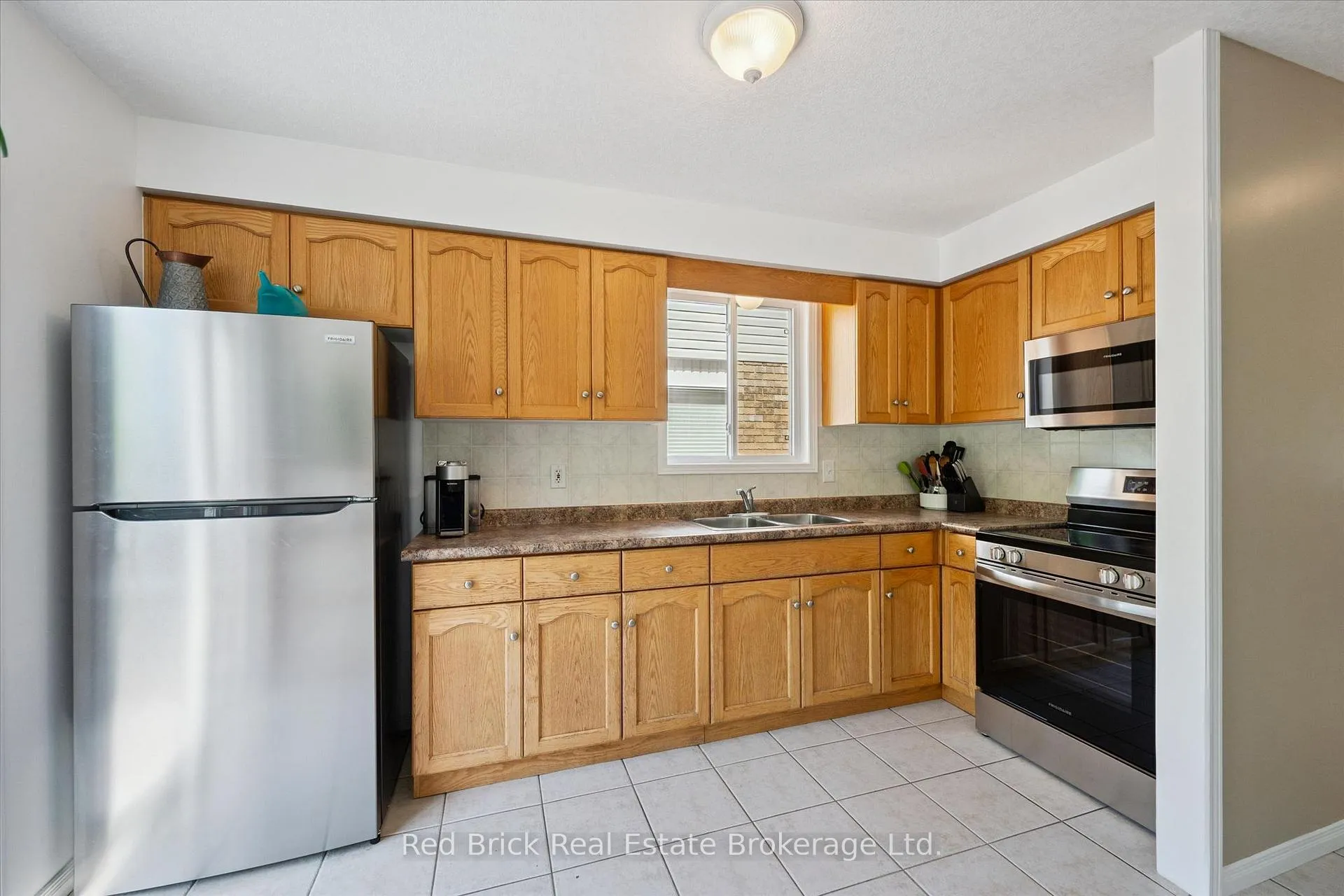 Photo 13 of 30 Chillico Drive, Guelph, Willow West/Sugarbush/West Acres — HOMEH