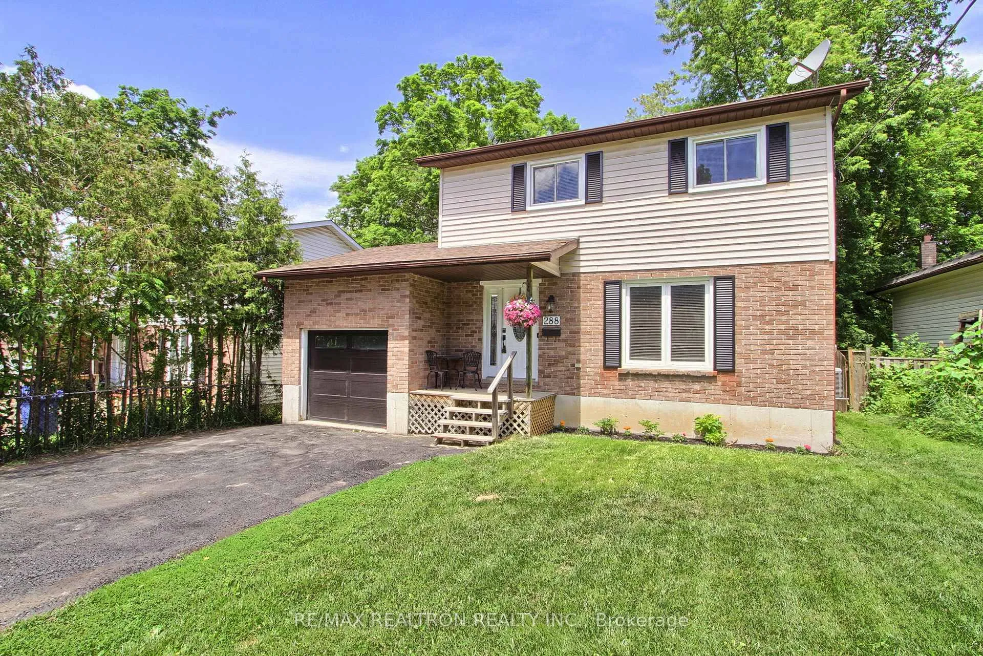 Photo 1 of 288 Terrace Drive, Georgina, Keswick South — HOMEH