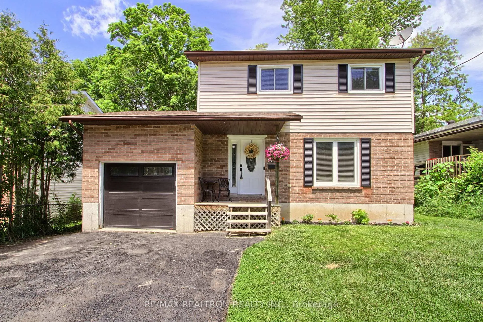 Photo 3 of 288 Terrace Drive, Georgina, Keswick South — HOMEH