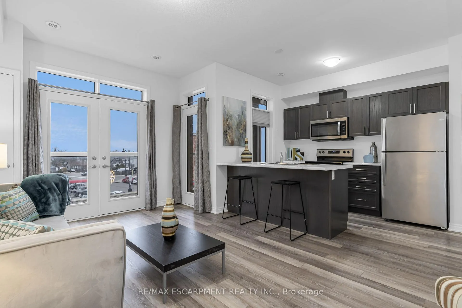 Photo 2 of Unit 5, 5012 Serena Drive, Lincoln, Beamsville — HOMEH