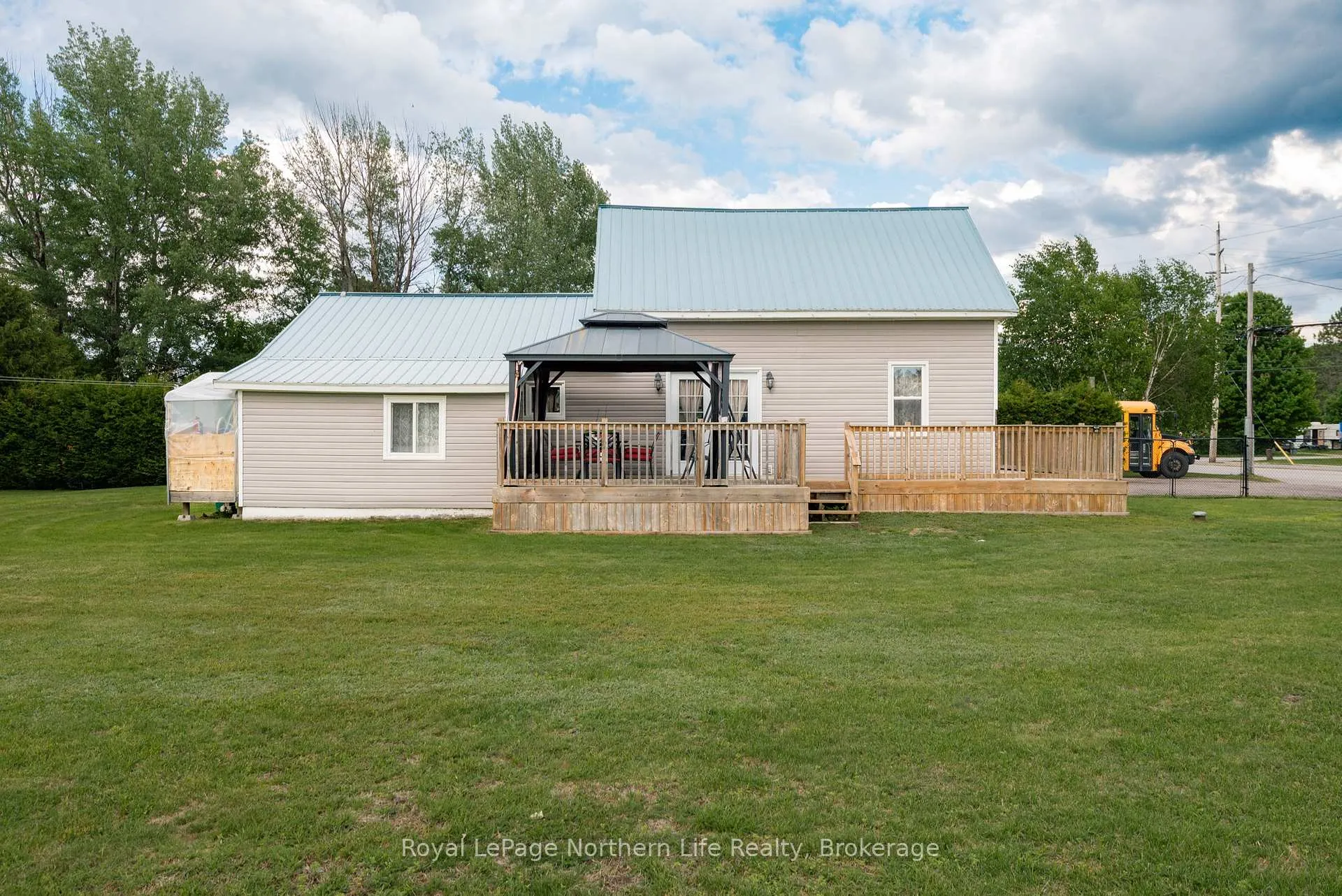 Photo 3 of 176 Main Street W, Powassan, Trout Creek — HOMEH
