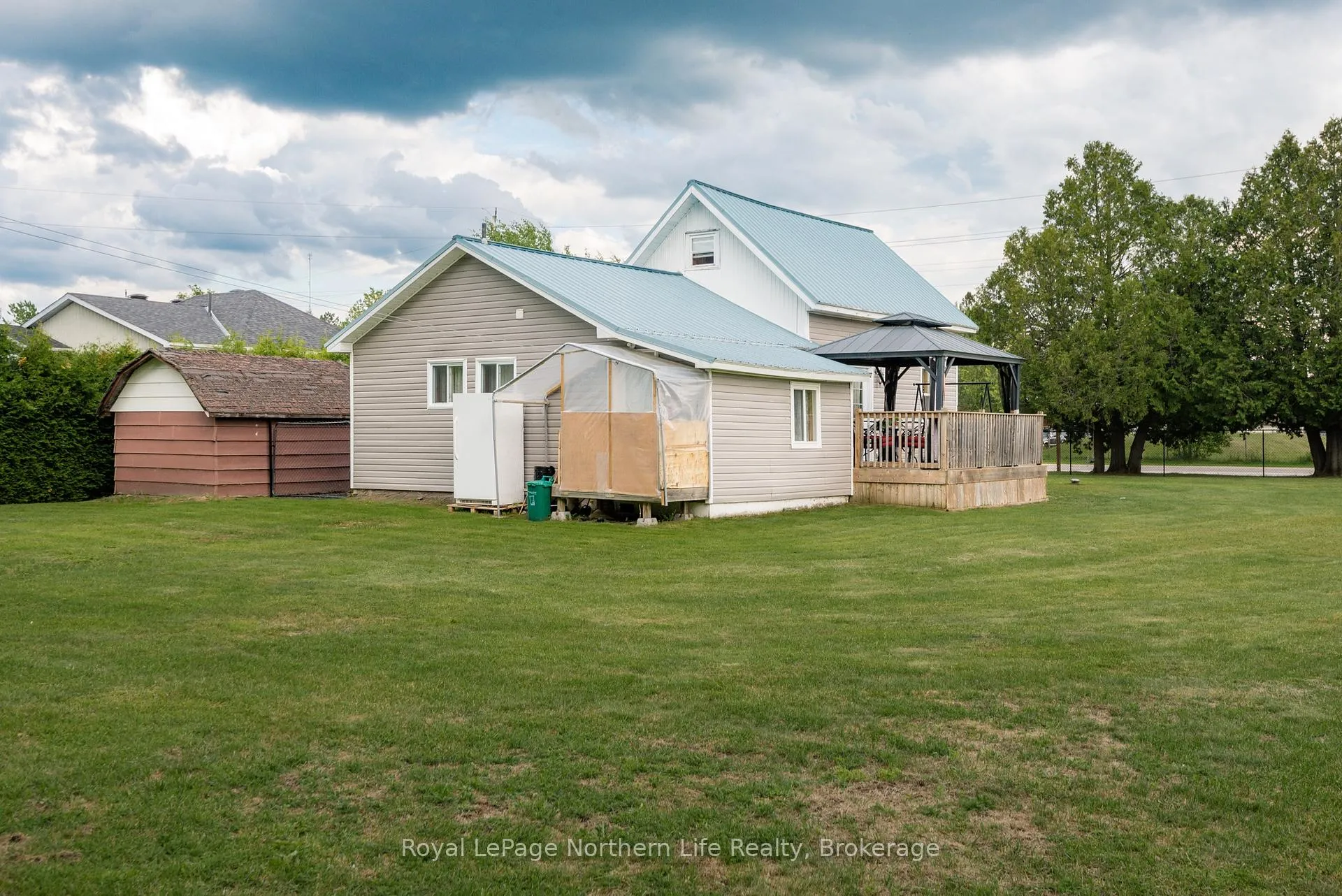 Photo 4 of 176 Main Street W, Powassan, Trout Creek — HOMEH