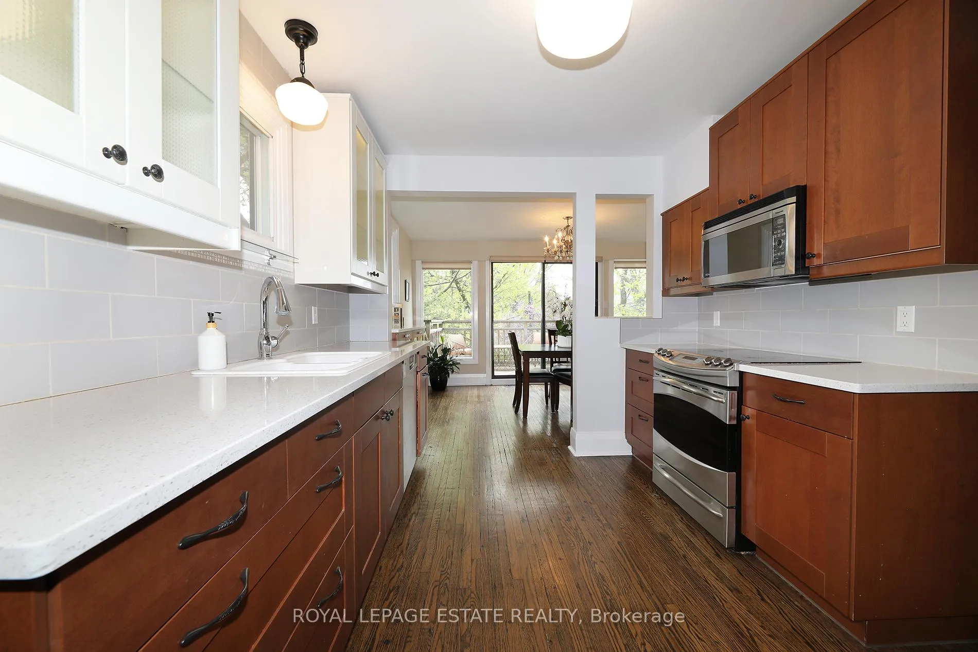 Photo 14 of 27 Sycamore Place, Toronto, The Beaches — HOMEH