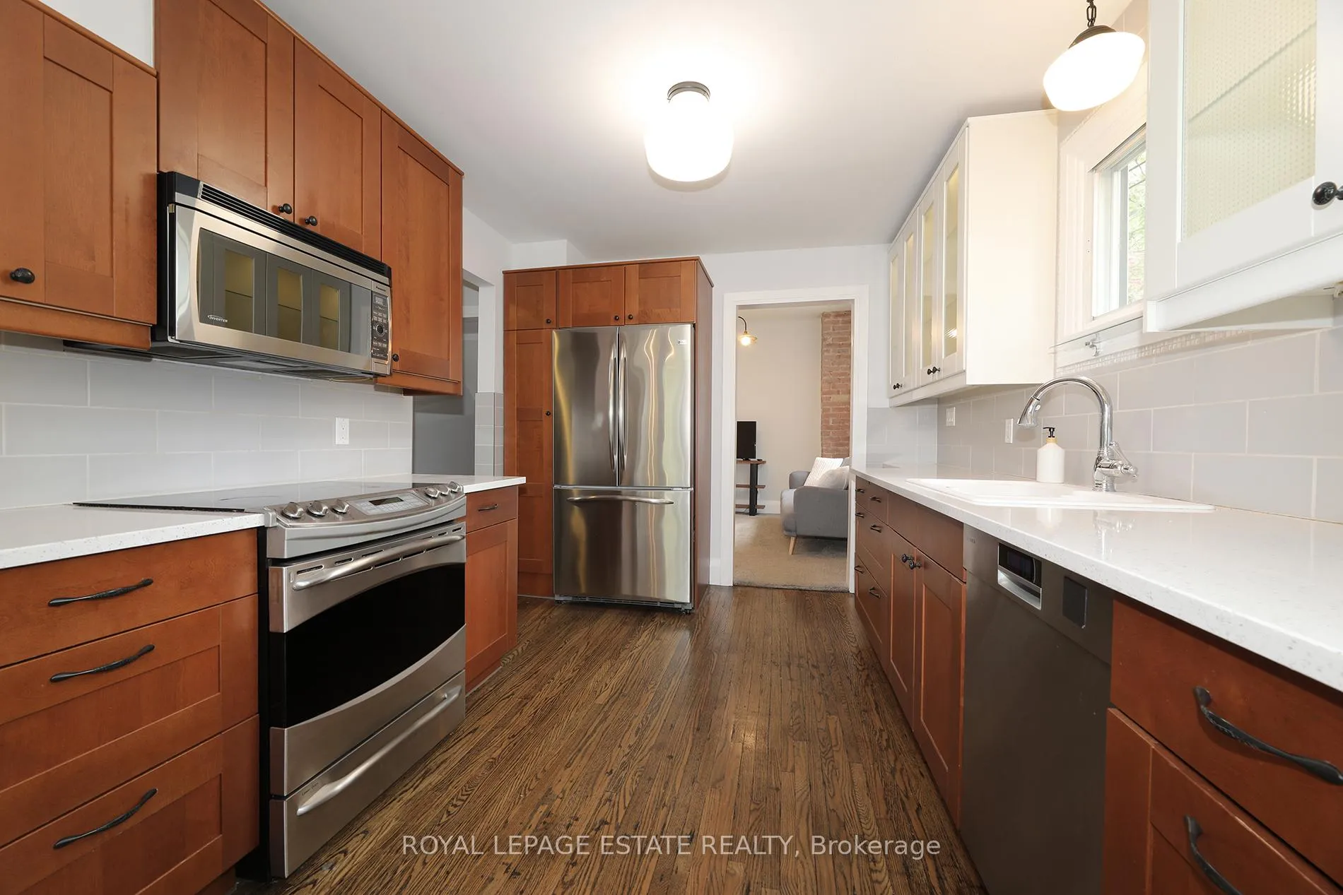 Photo 17 of 27 Sycamore Place, Toronto, The Beaches — HOMEH