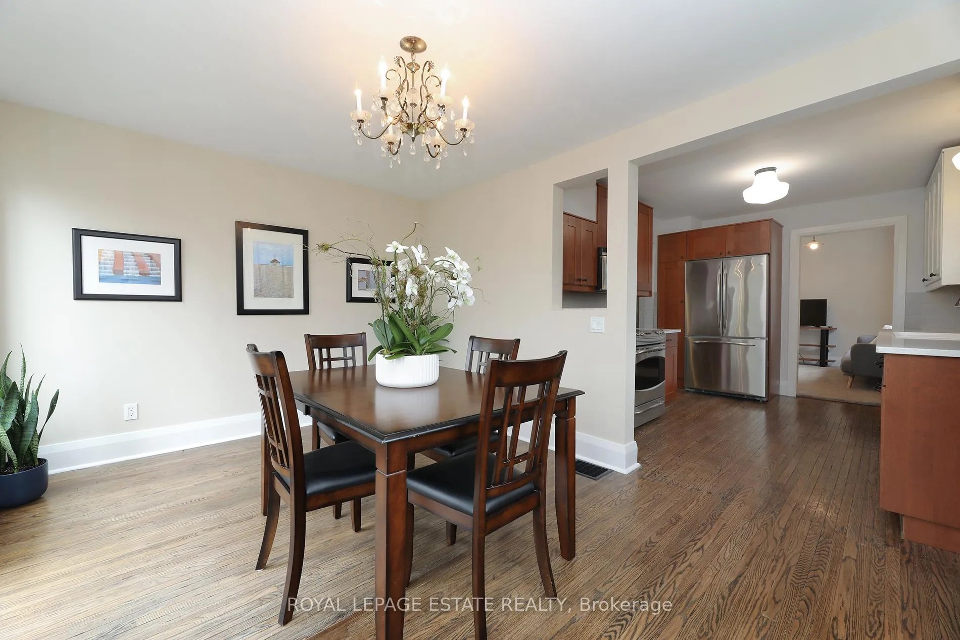 Photo 21 of 27 Sycamore Place, Toronto, The Beaches — HOMEH