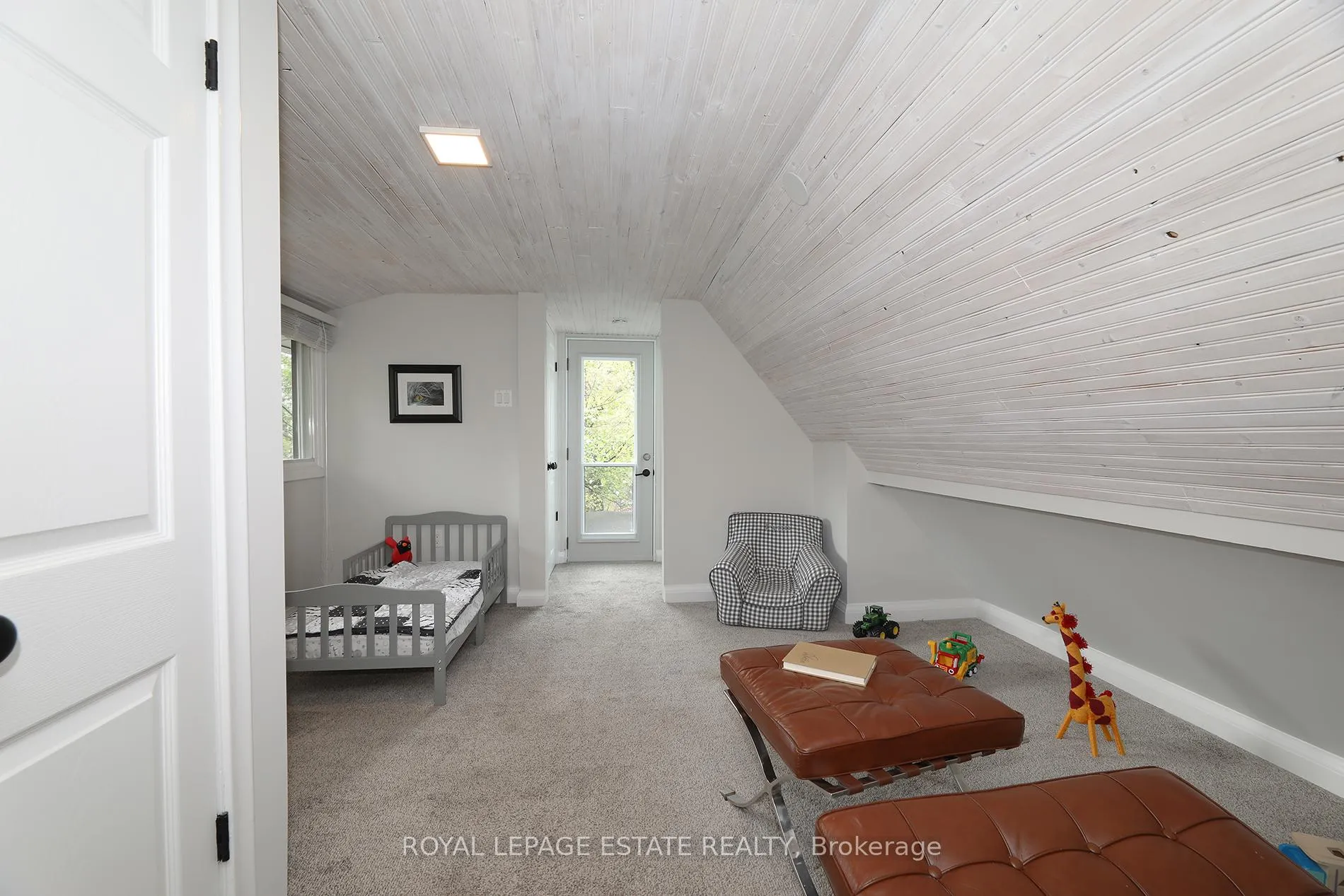 Photo 25 of 27 Sycamore Place, Toronto, The Beaches — HOMEH