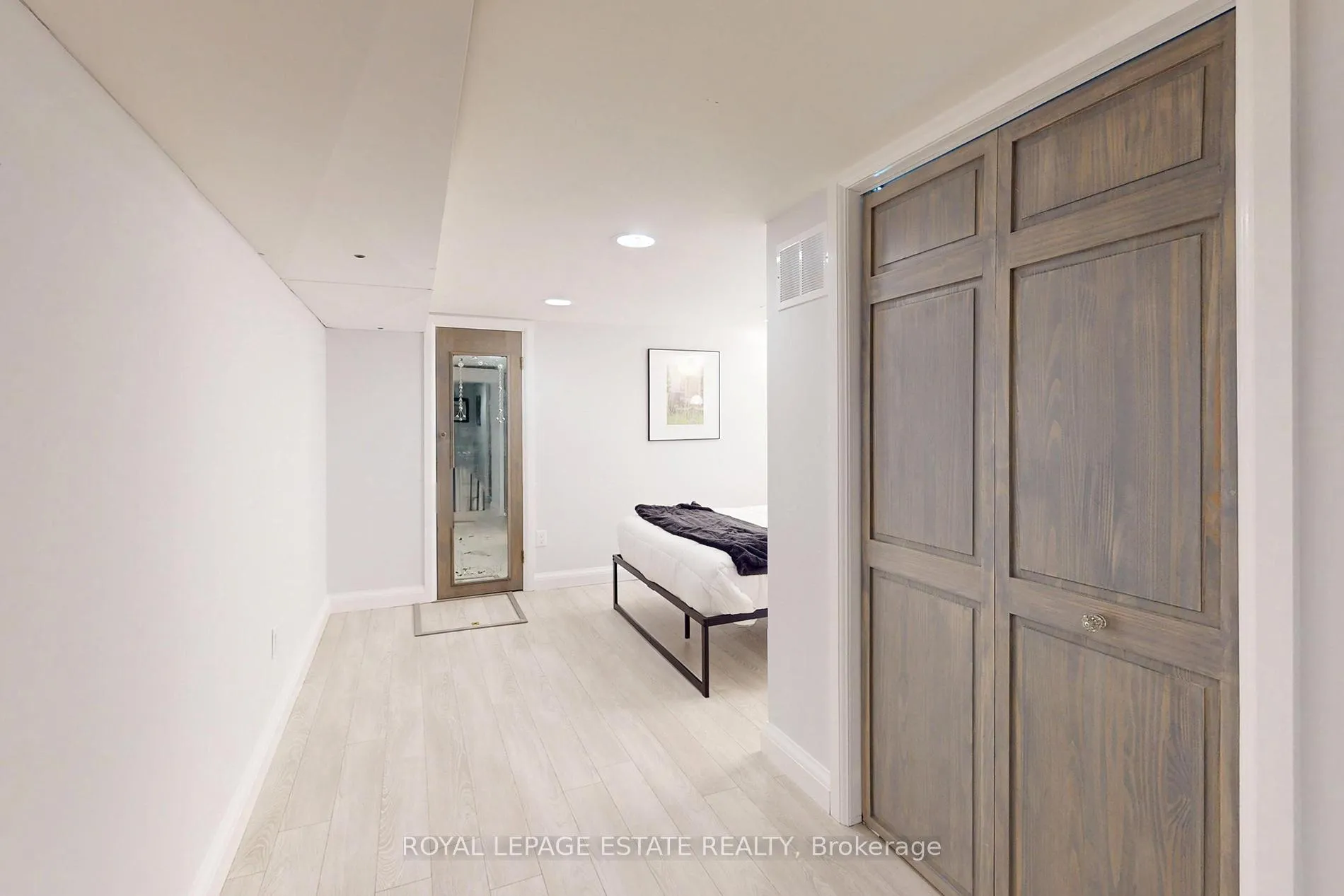 Photo 30 of 27 Sycamore Place, Toronto, The Beaches — HOMEH