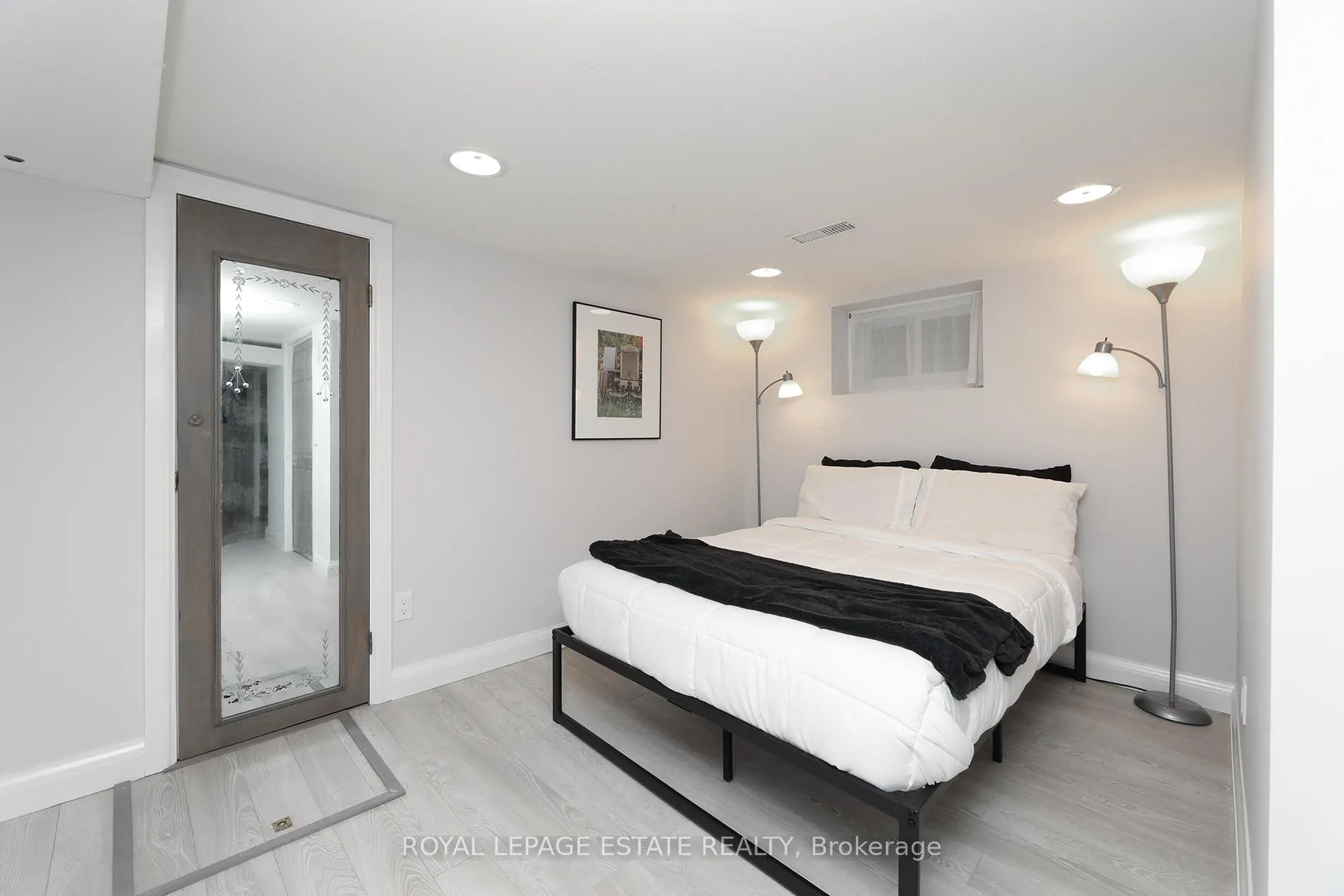 Photo 31 of 27 Sycamore Place, Toronto, The Beaches — HOMEH
