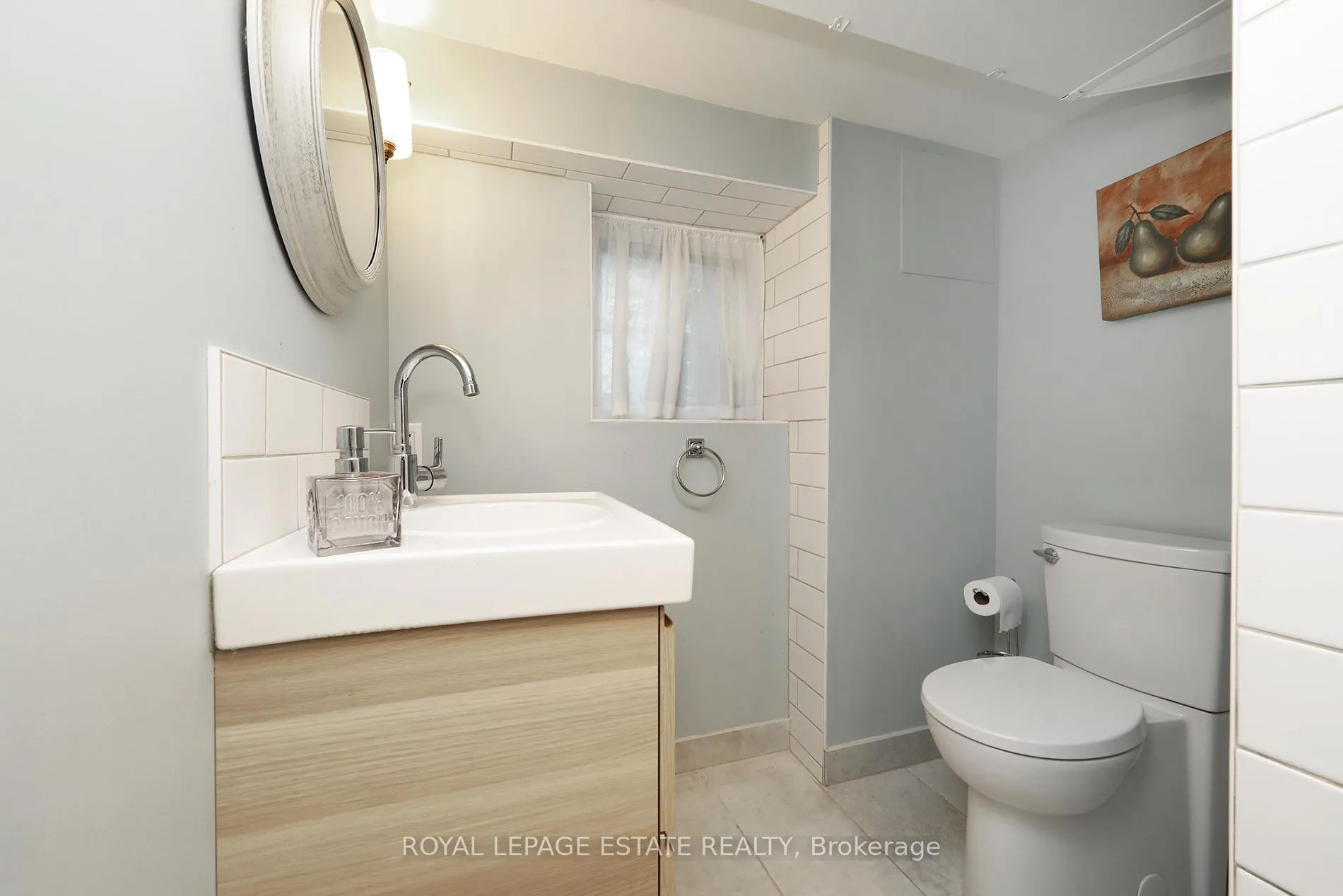 Photo 33 of 27 Sycamore Place, Toronto, The Beaches — HOMEH