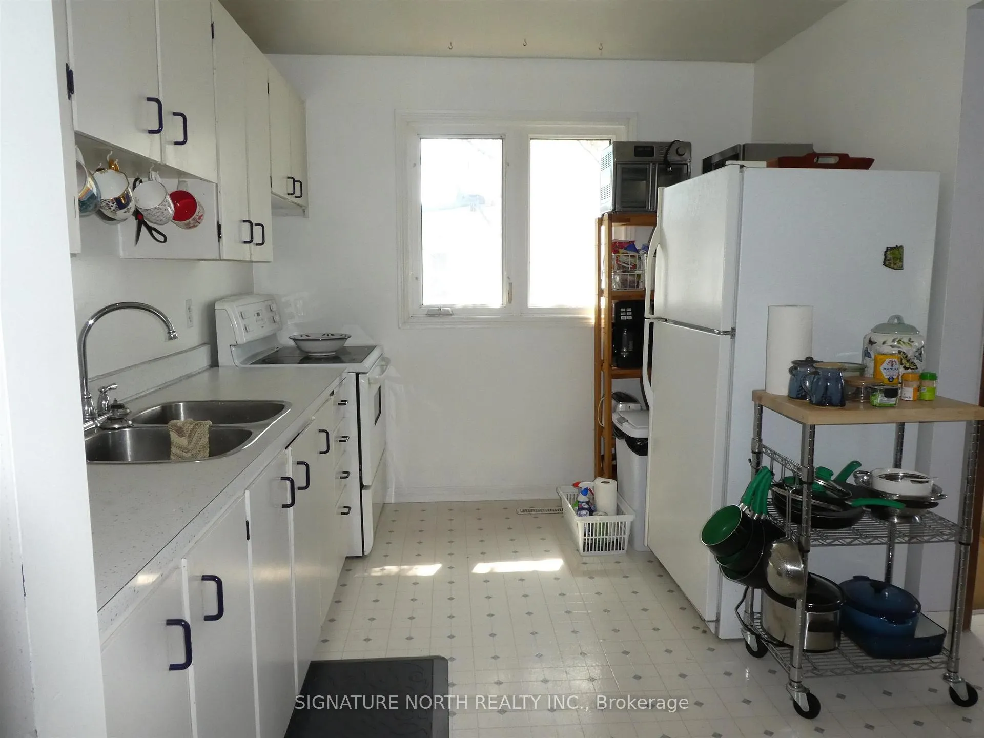 Photo 9 of 416 Fourth Avenue SW, Greenstone — HOMEH