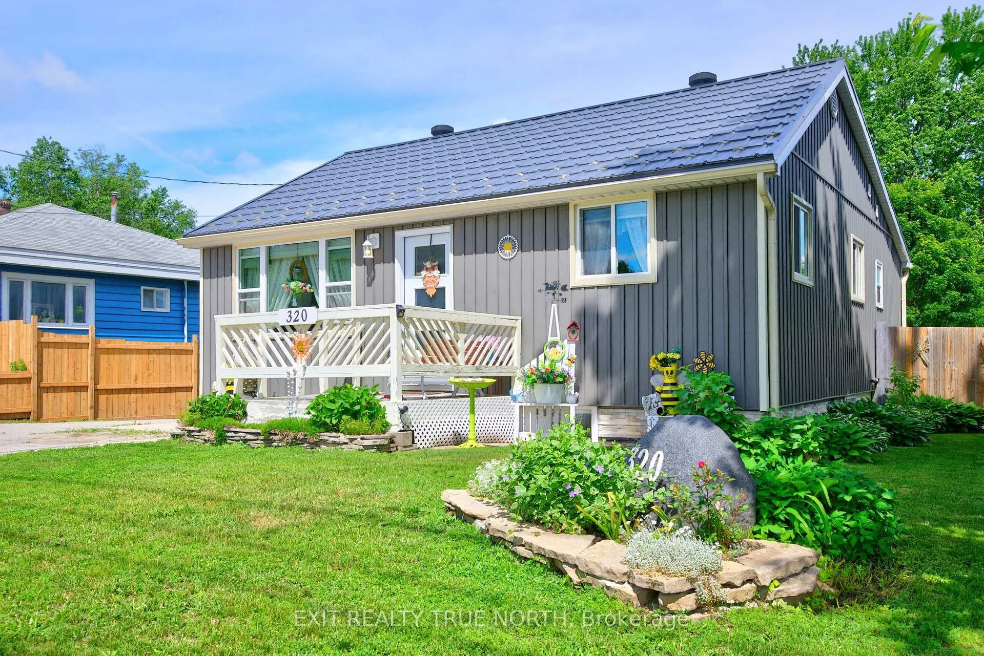 Photo 1 of 320 Yonge Street, Midland — HOMEH