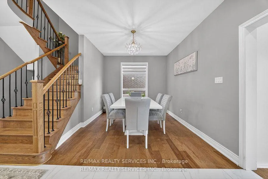 Photo 12 of 98 Saffron Crescent, Brampton, Bramalea North Industrial — HOMEH