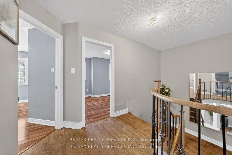 Photo 33 of 98 Saffron Crescent, Brampton, Bramalea North Industrial — HOMEH