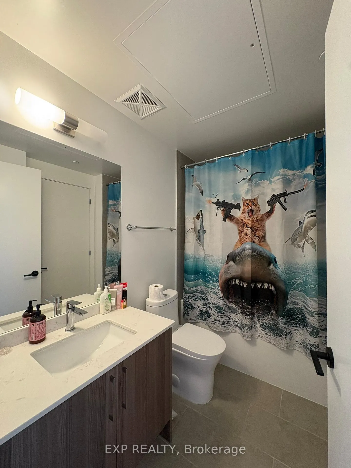Photo 6 of Unit 442, 2075 King Road, King, King City — HOMEH