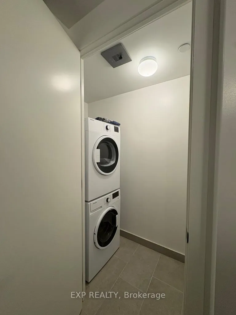 Photo 7 of Unit 442, 2075 King Road, King, King City — HOMEH