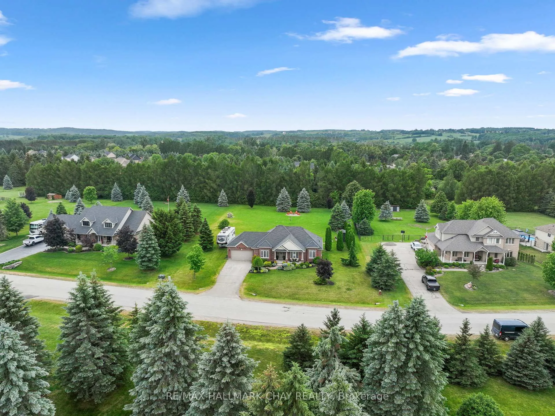 Photo 2 of 12 Thomson Trail, Mulmur, Rural Mulmur — HOMEH