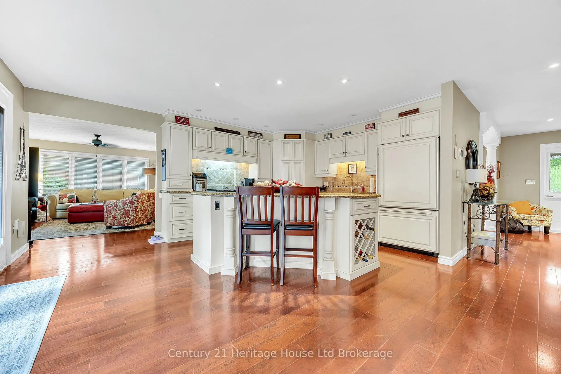 Photo 5 of 42 Alexander Avenue, Tillsonburg — HOMEH