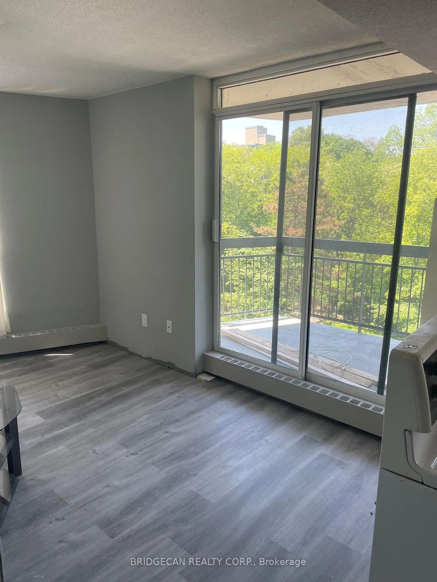 Photo 5 of Unit 708, 150 Charlton Avenue E, Hamilton, Corktown — HOMEH