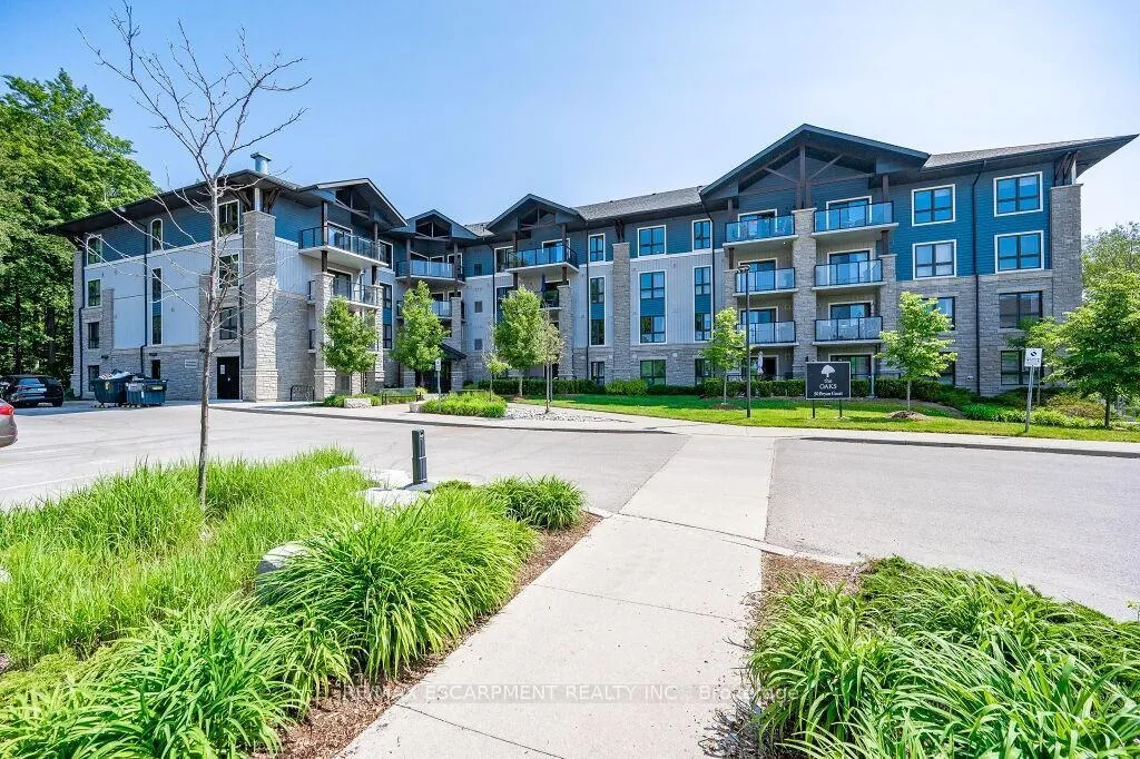 Front of Unit LL04, 50 Bryan Court