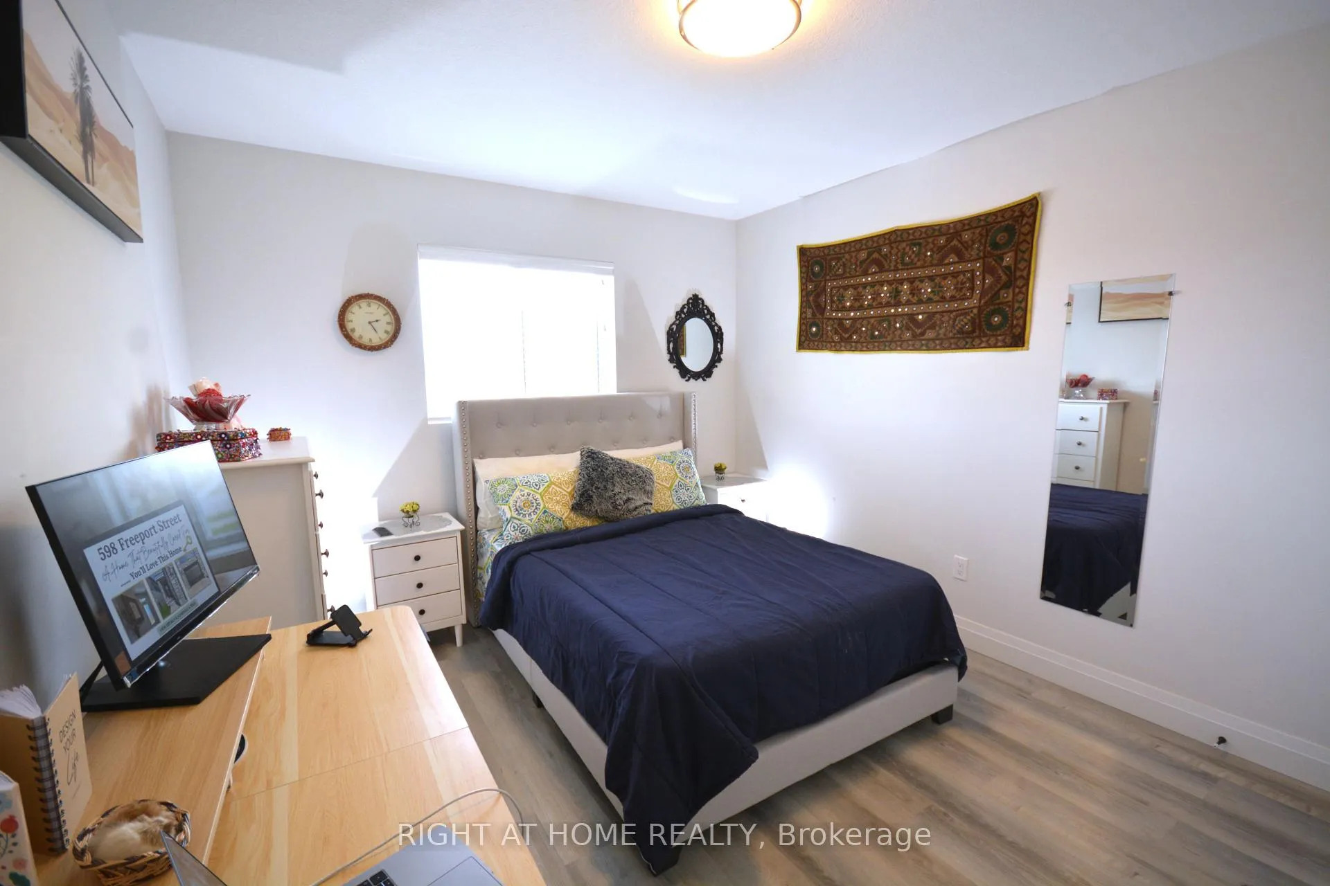 Photo 40 of 598 Freeport Street, London, North E — HOMEH