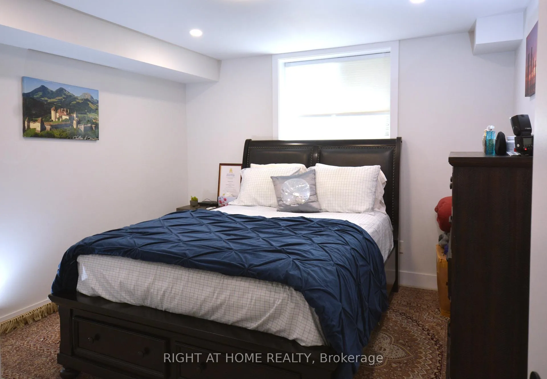 Photo 43 of 598 Freeport Street, London, North E — HOMEH