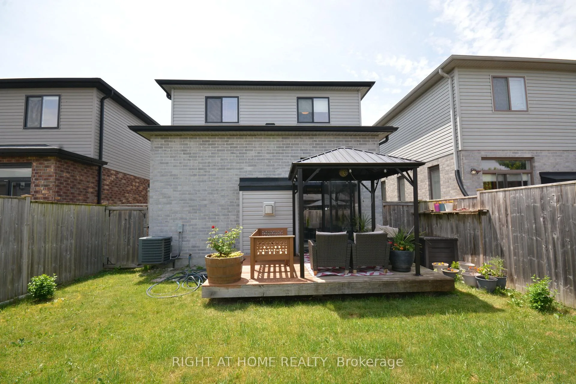 Photo 50 of 598 Freeport Street, London, North E — HOMEH