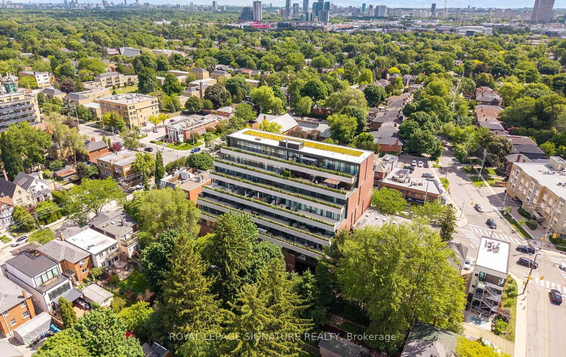 Photo 4 of Unit 407, 1414 Bayview Avenue, Toronto, Mount Pleasant East — HOMEH