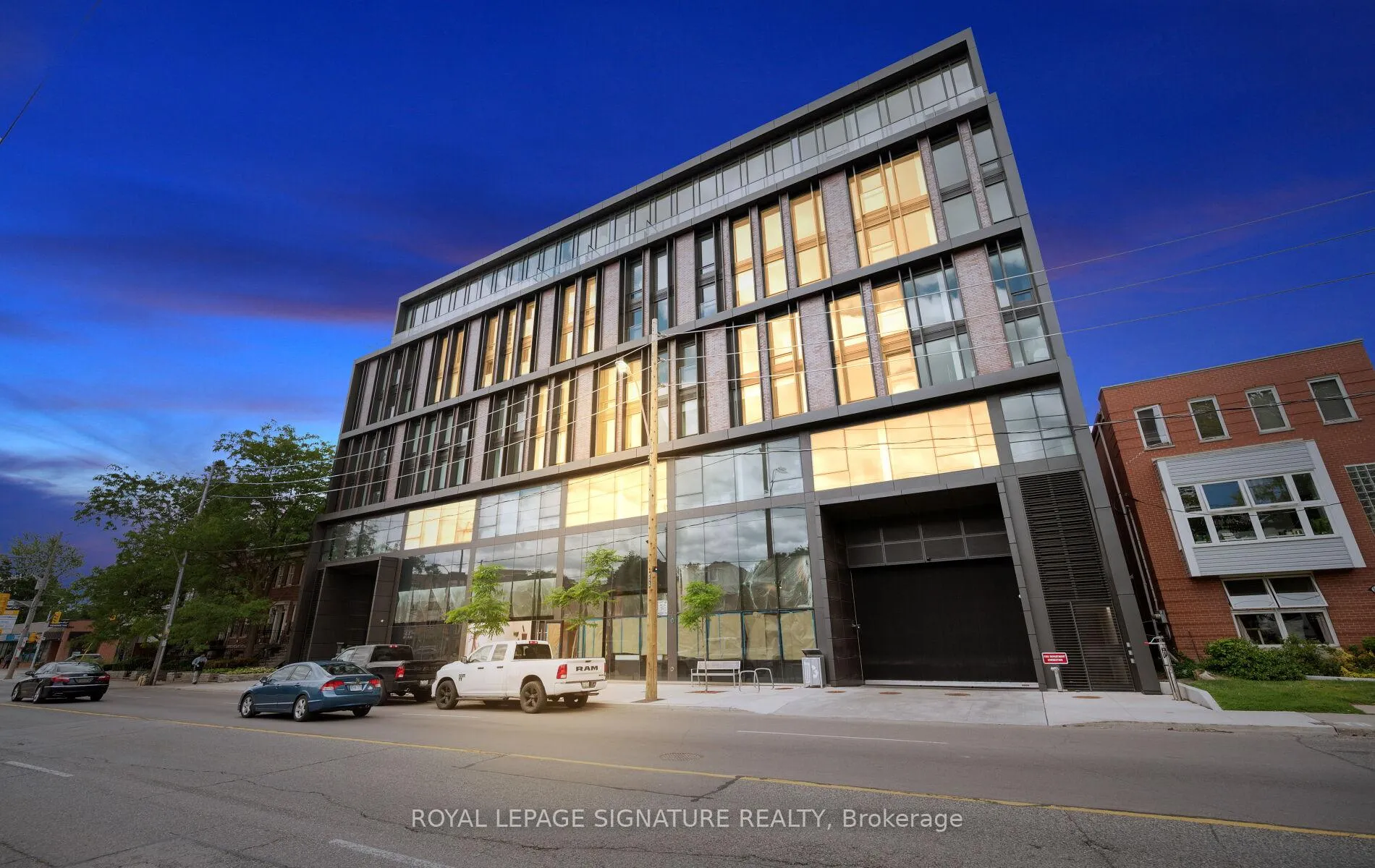 Photo 5 of Unit 407, 1414 Bayview Avenue, Toronto, Mount Pleasant East — HOMEH