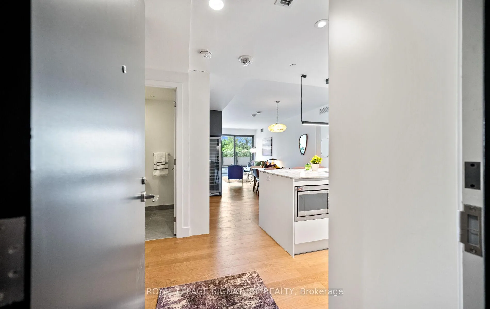 Photo 7 of Unit 407, 1414 Bayview Avenue, Toronto, Mount Pleasant East — HOMEH