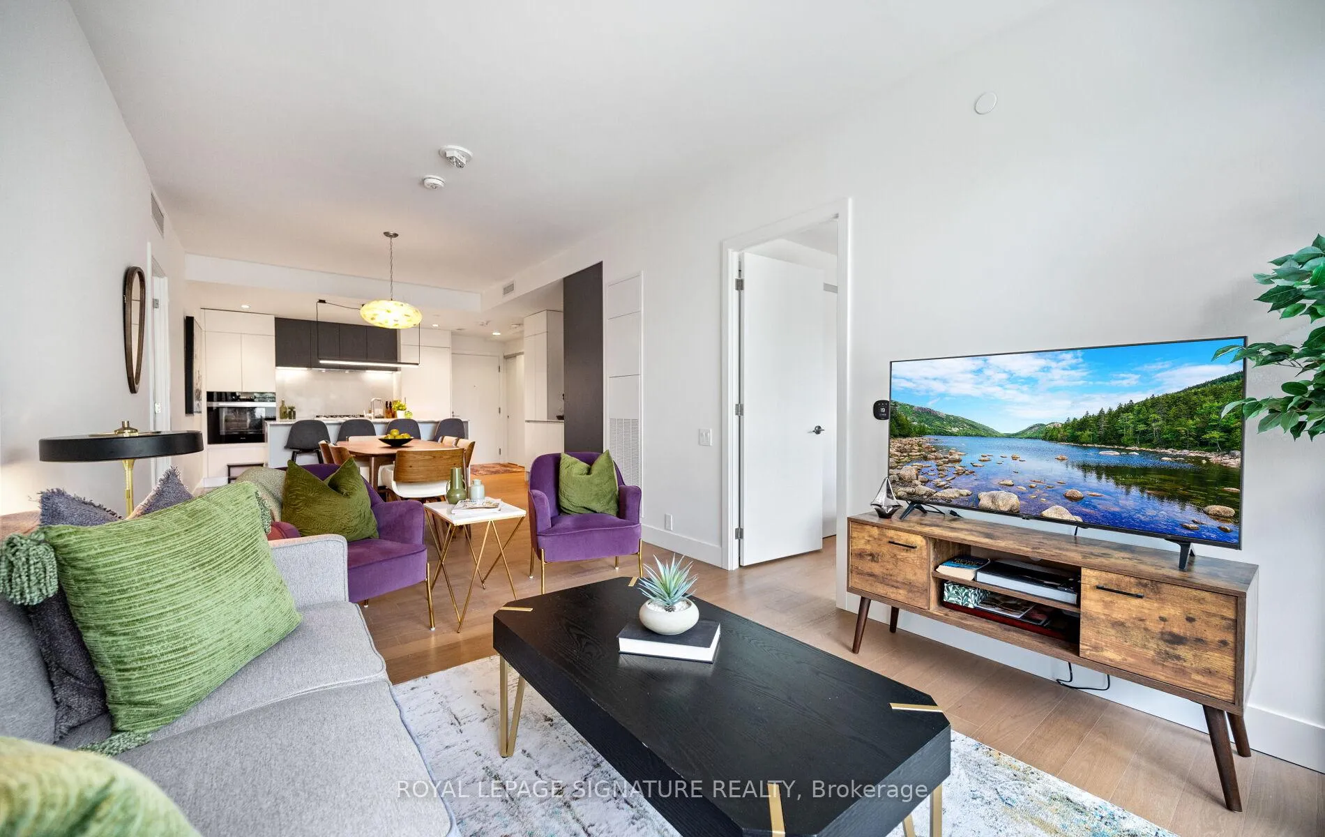 Photo 12 of Unit 407, 1414 Bayview Avenue, Toronto, Mount Pleasant East — HOMEH