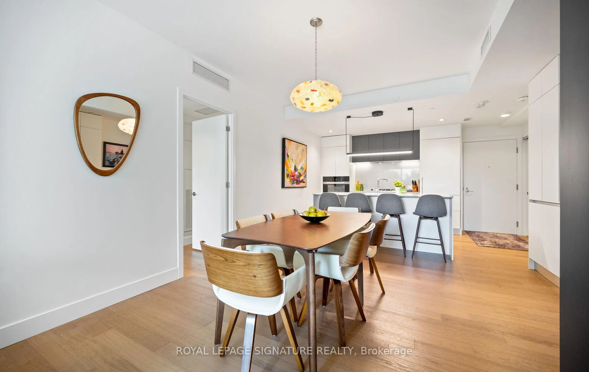 Photo 13 of Unit 407, 1414 Bayview Avenue, Toronto, Mount Pleasant East — HOMEH