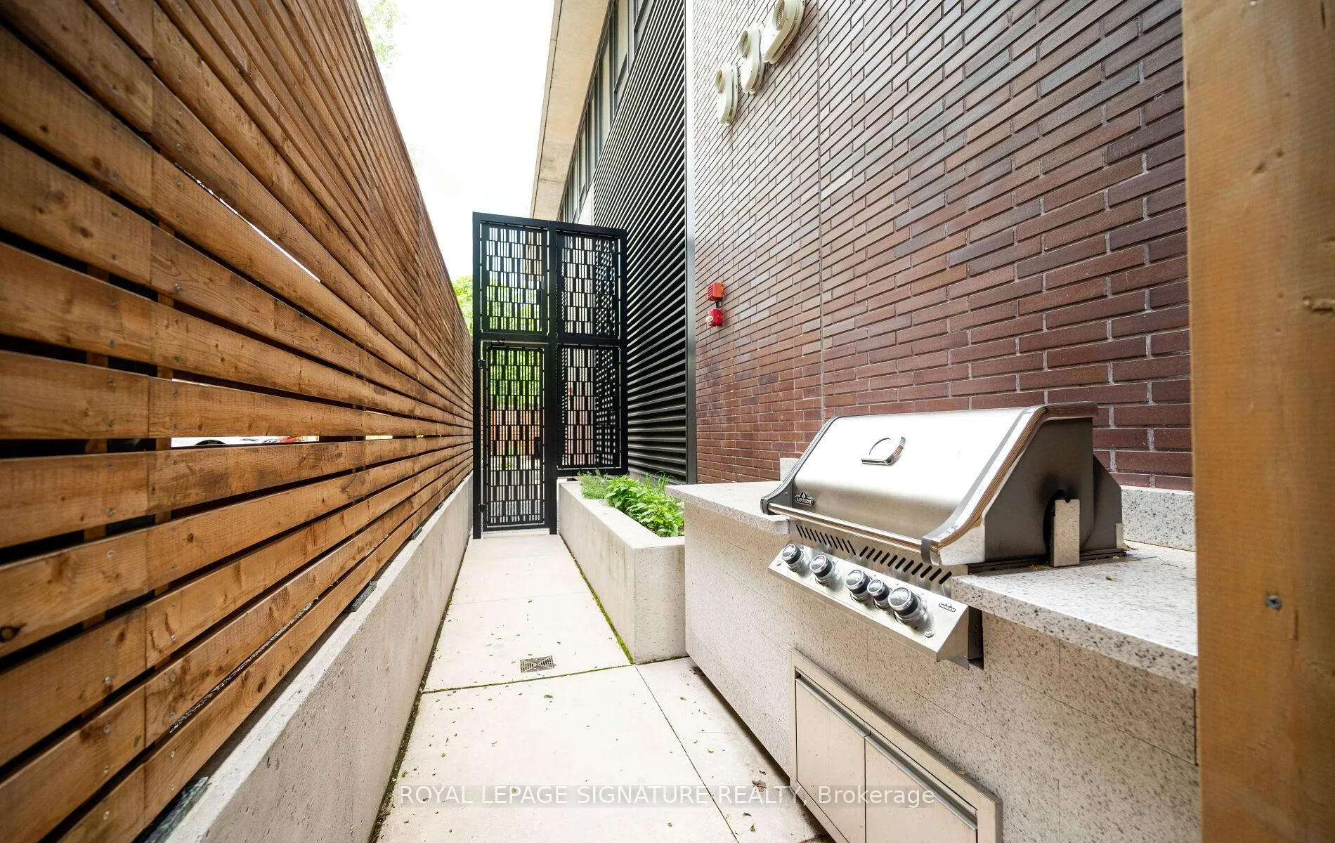 Photo 44 of Unit 407, 1414 Bayview Avenue, Toronto, Mount Pleasant East — HOMEH