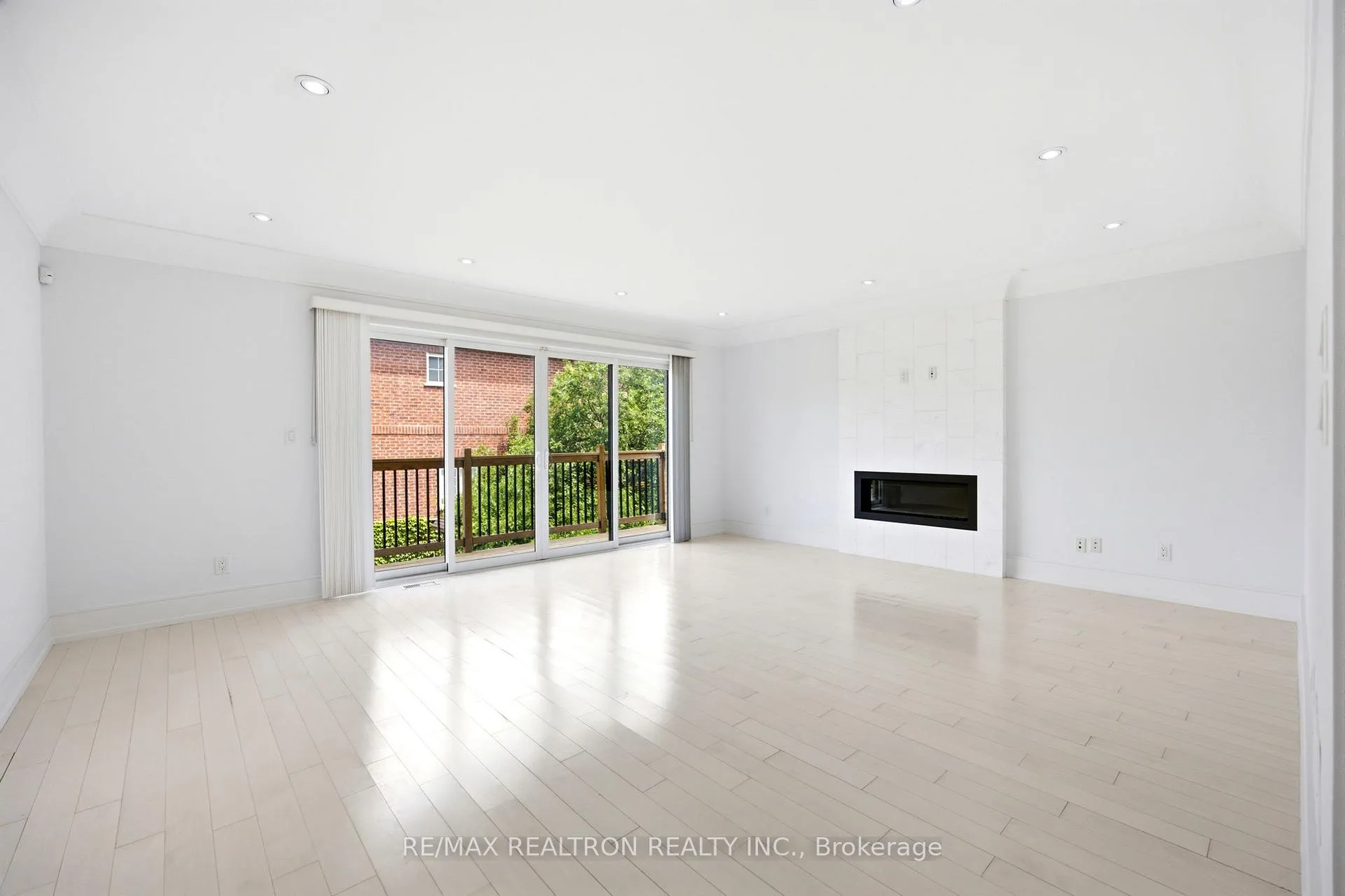Photo 10 of 138 Almore Avenue, North York, Clanton Park — HOMEH