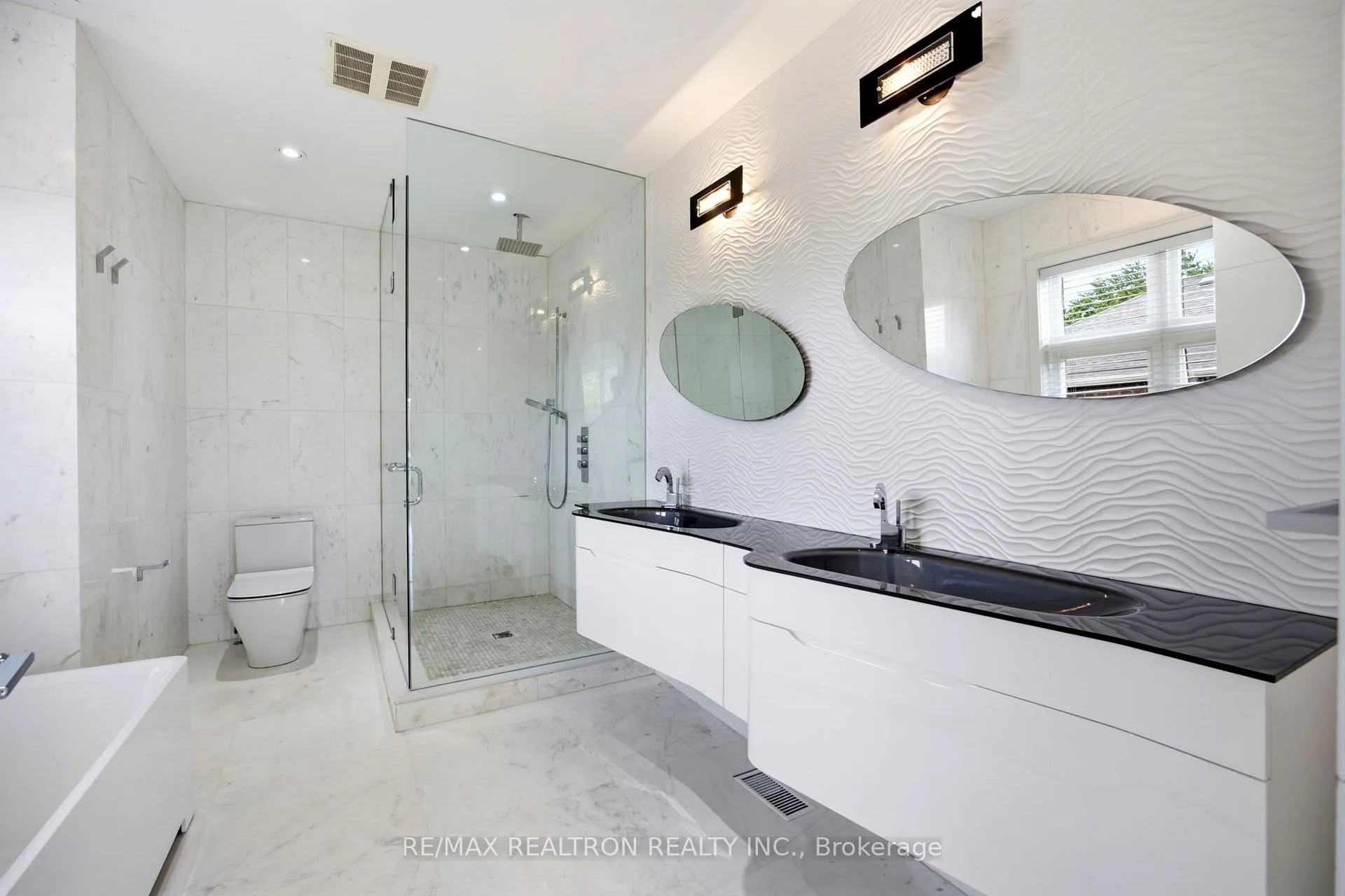 Photo 15 of 138 Almore Avenue, North York, Clanton Park — HOMEH