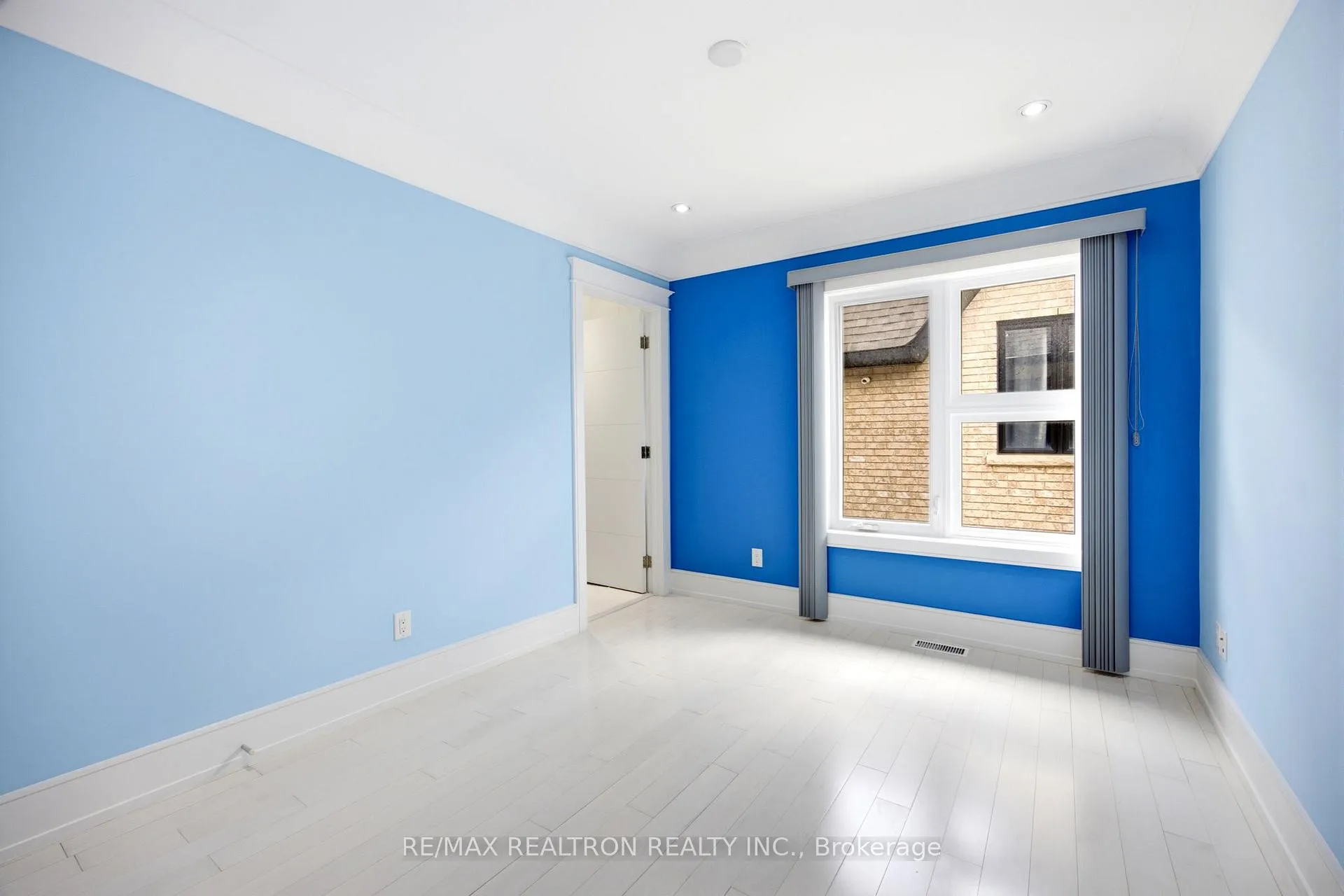Photo 18 of 138 Almore Avenue, North York, Clanton Park — HOMEH