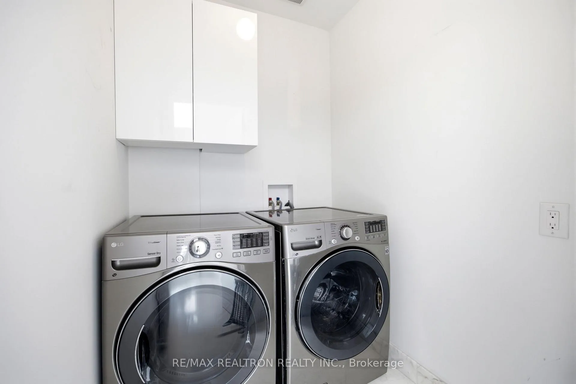 Photo 20 of 138 Almore Avenue, North York, Clanton Park — HOMEH