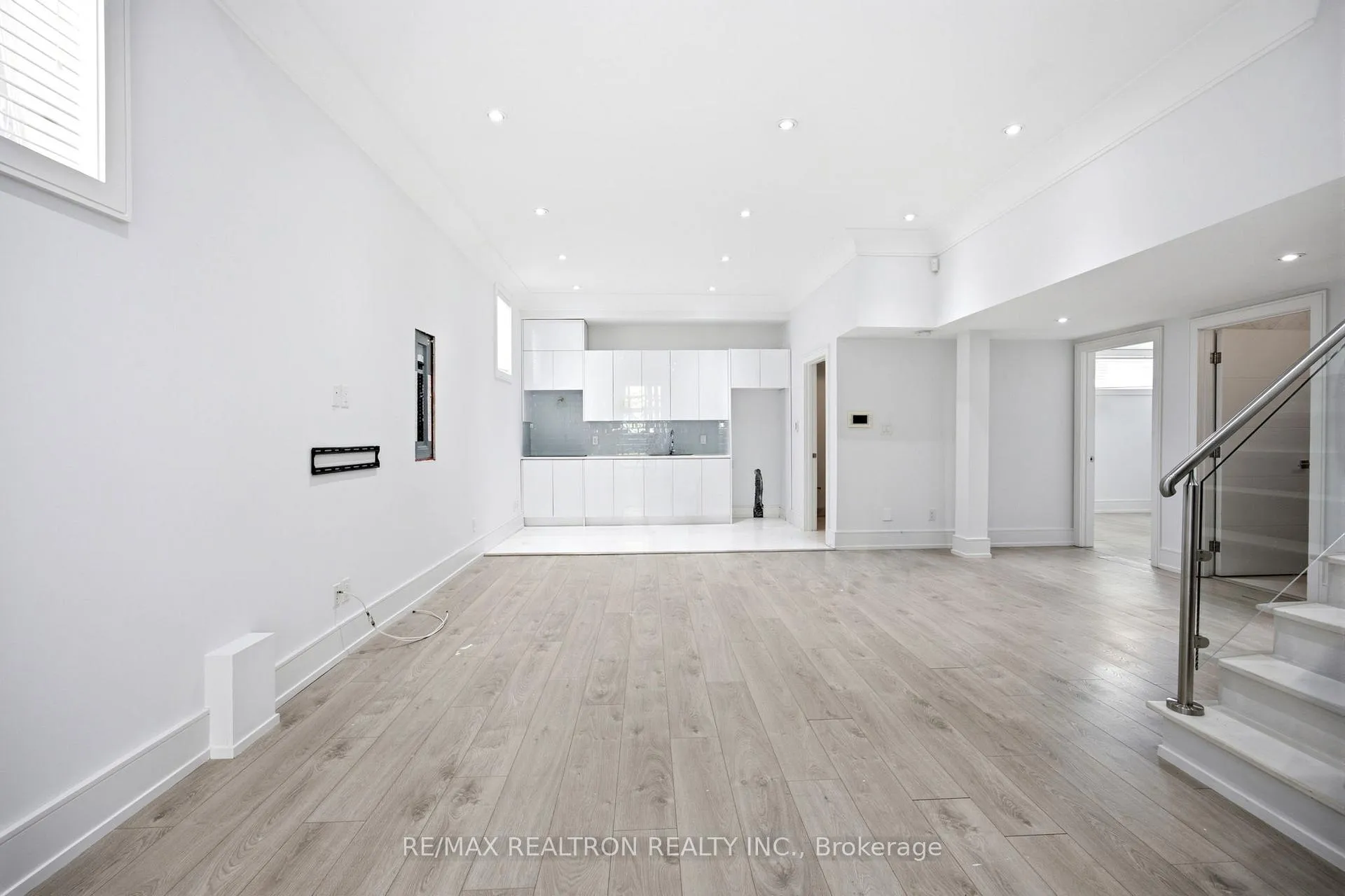 Photo 22 of 138 Almore Avenue, North York, Clanton Park — HOMEH
