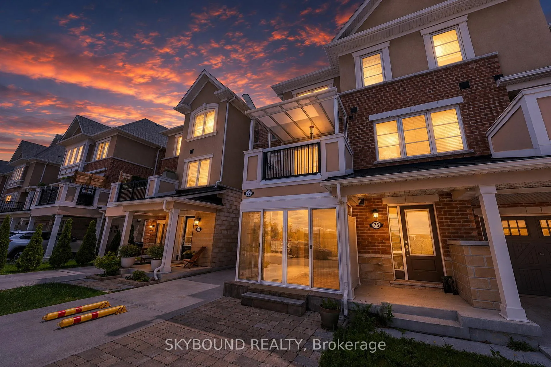 Photo 4 of 77 Cleanside Road, Scarborough, Clairlea-Birchmount — HOMEH