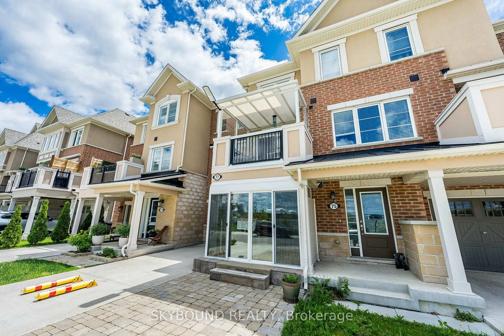 Photo 7 of 77 Cleanside Road, Scarborough, Clairlea-Birchmount — HOMEH