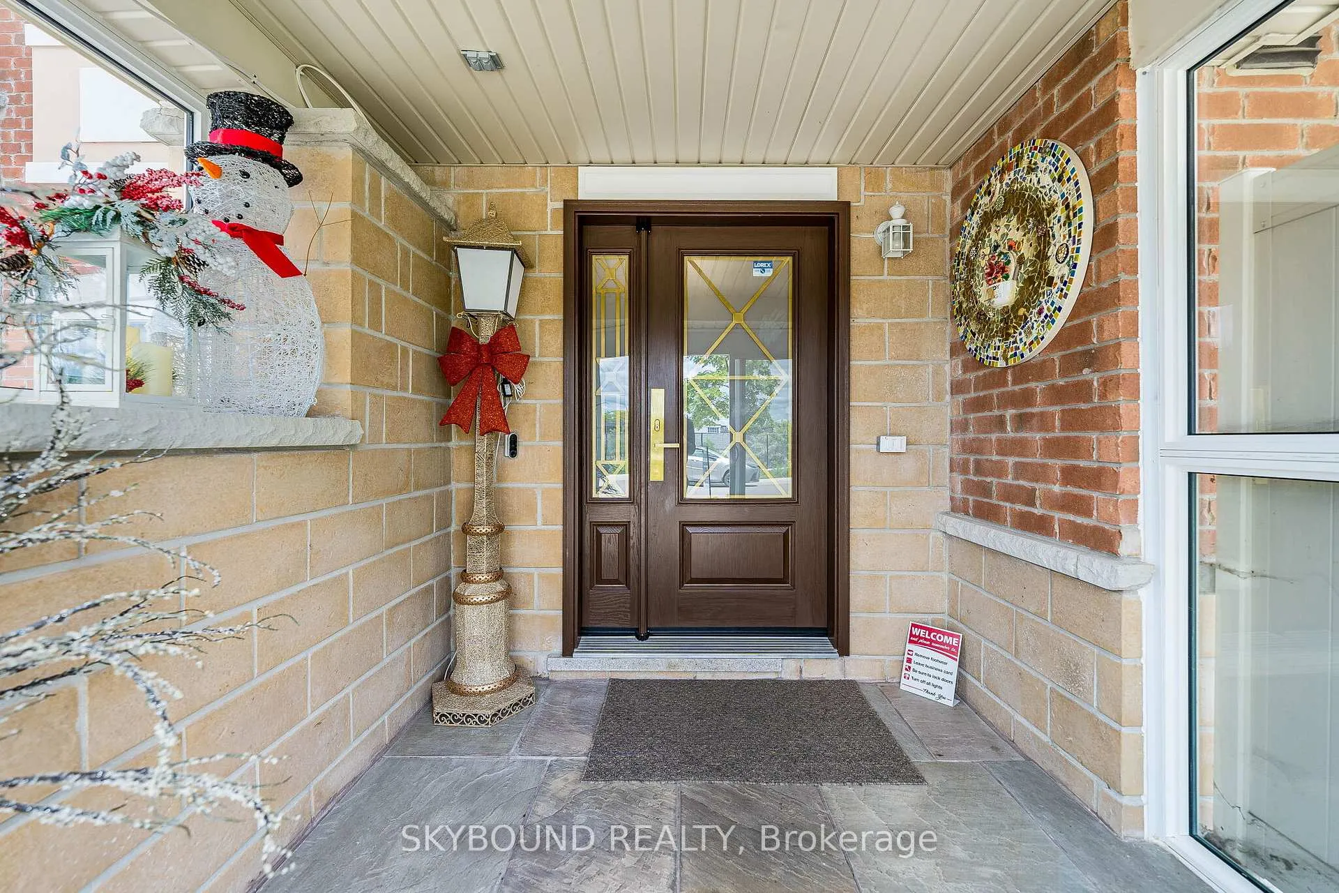 Photo 9 of 77 Cleanside Road, Scarborough, Clairlea-Birchmount — HOMEH