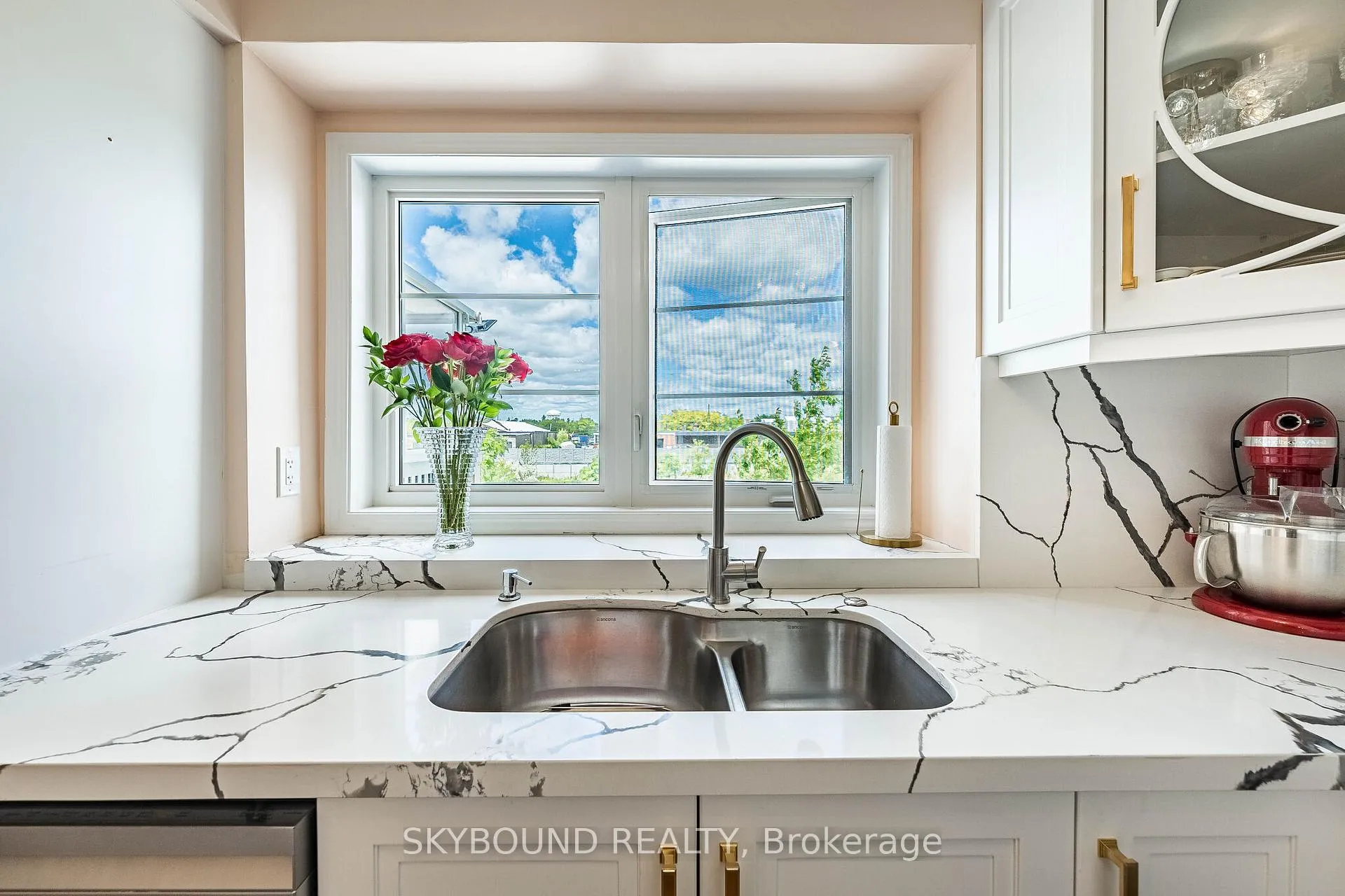 Photo 22 of 77 Cleanside Road, Scarborough, Clairlea-Birchmount — HOMEH